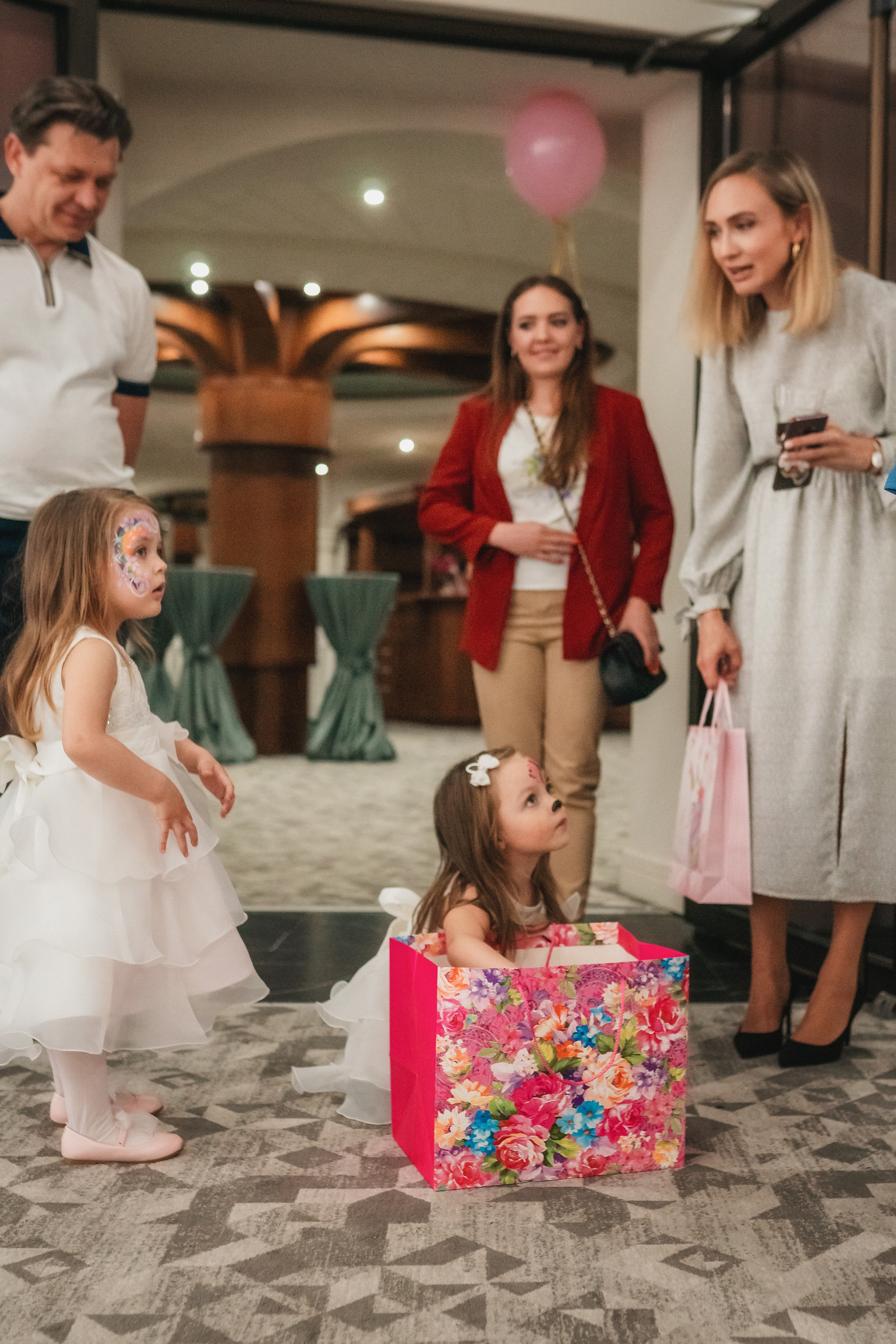 Мария и Анастасия. Семейный фотограф в Алматы Анжелика Али Номан