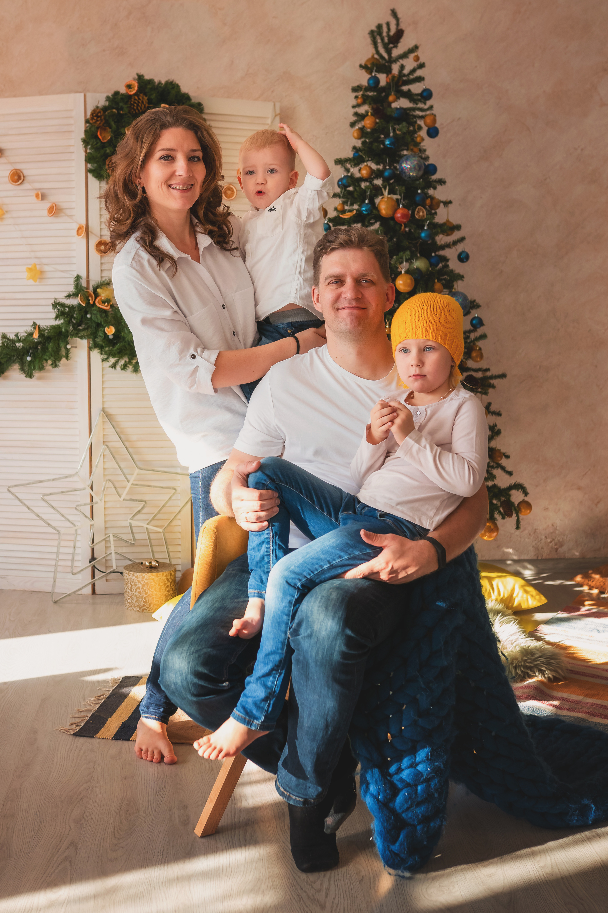 Миша, Настя, Полина и Леша. Семейный фотограф в Алматы Анжелика Али Номан