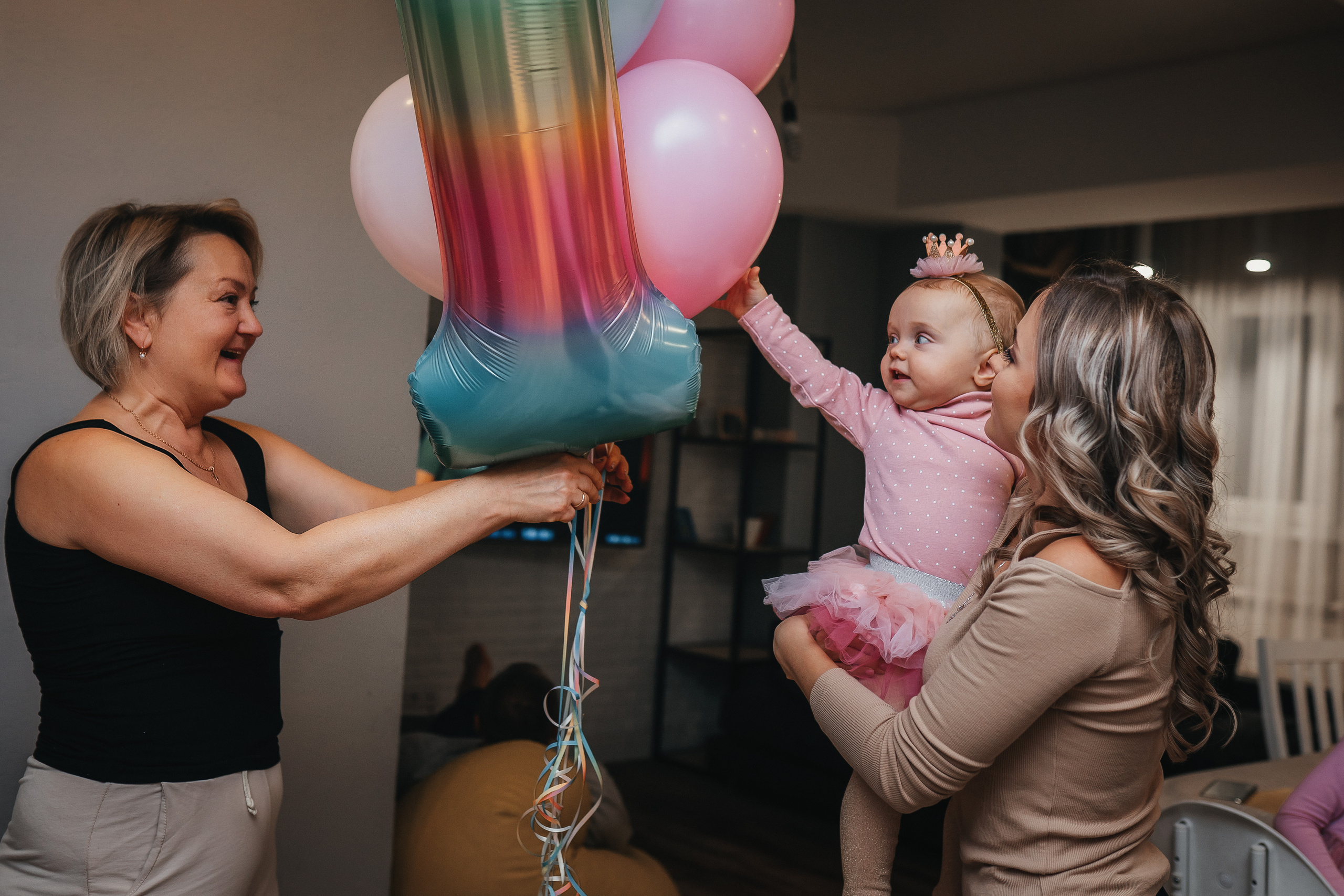 Годик Алисы дома. Семейный фотограф в Алматы Анжелика Али Номан