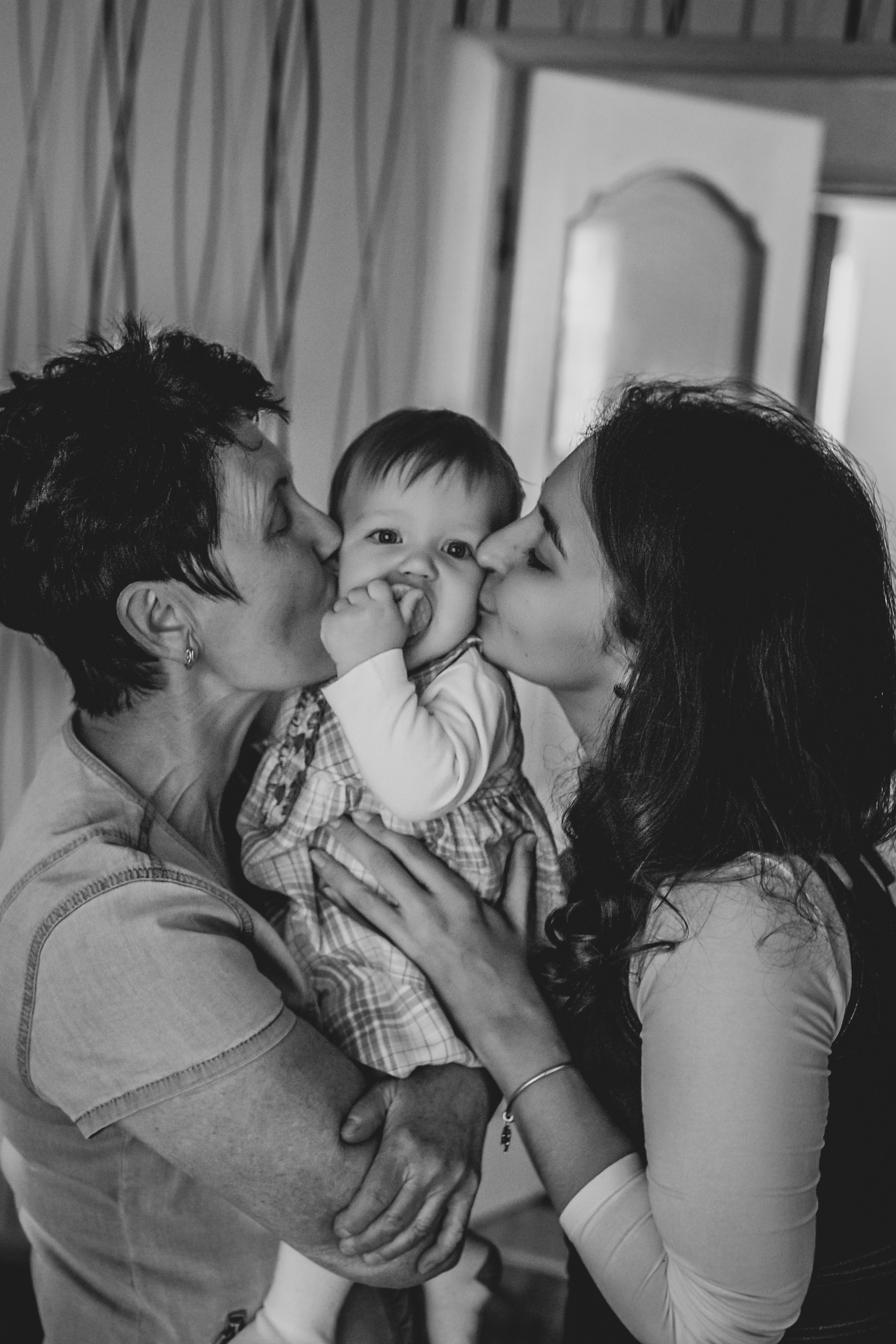 Руслан, Саша, Давид и Соня. Семейный фотограф в Алматы Анжелика Али Номан