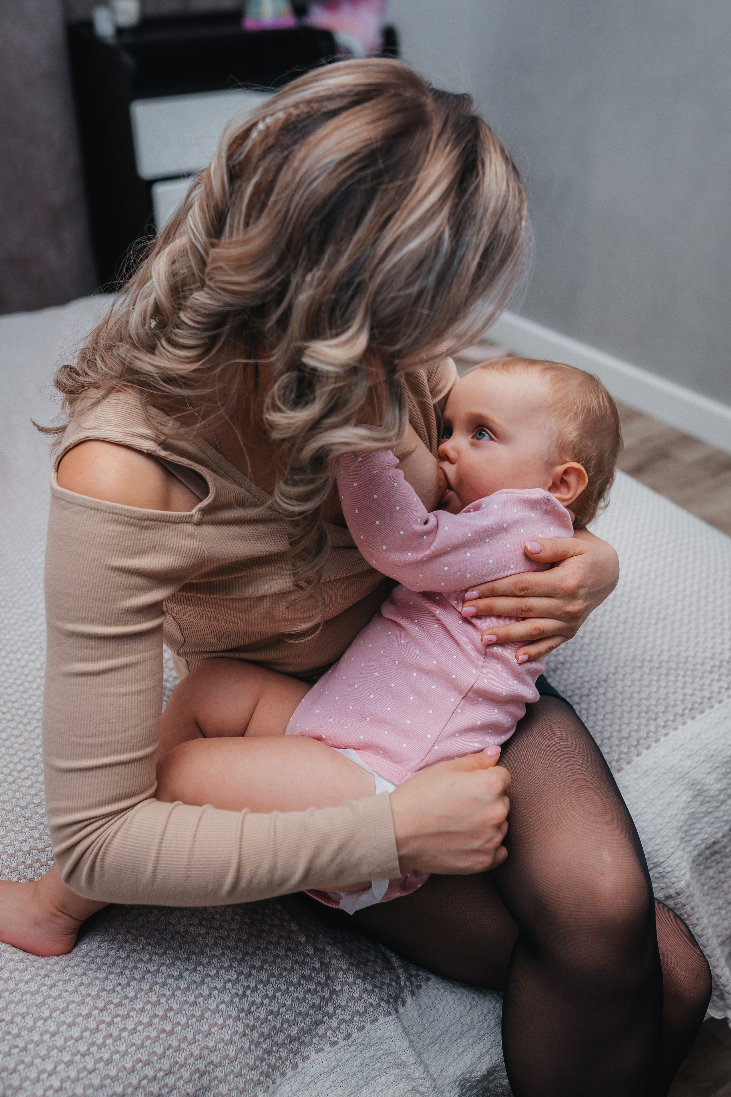 Годик Алисы дома. Семейный фотограф в Алматы Анжелика Али Номан