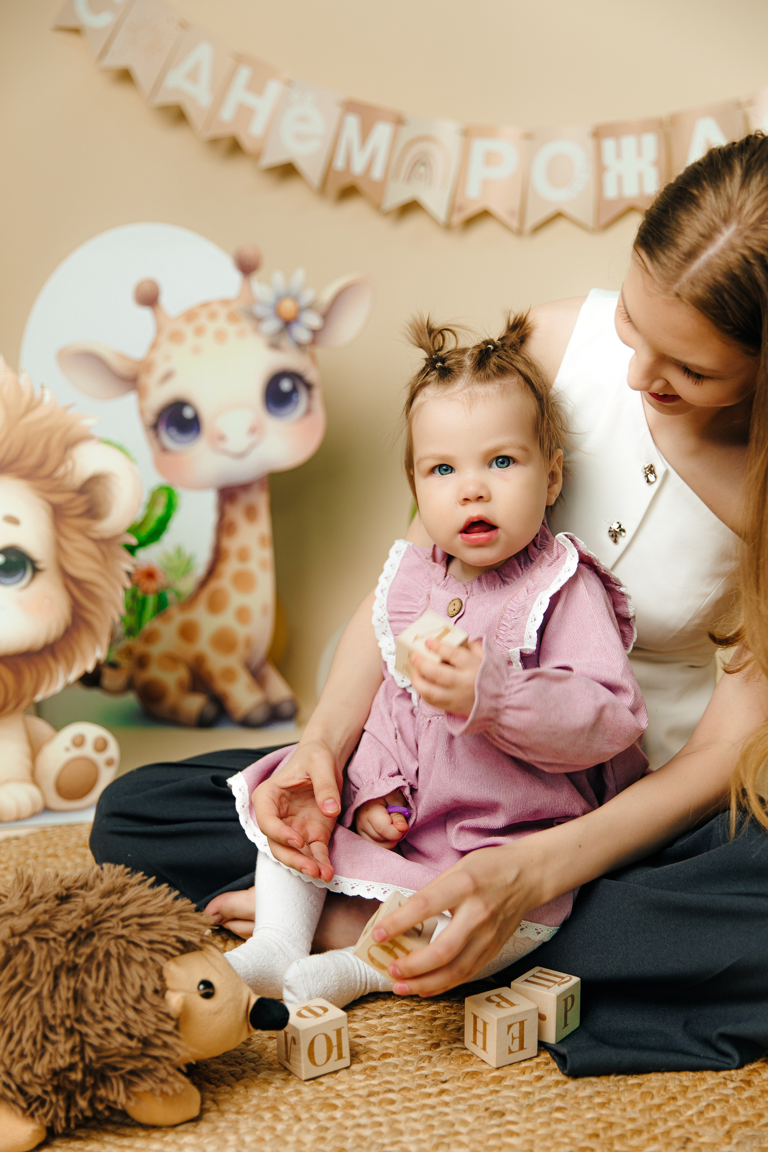 Варюше 1 годик. Свадебный фотограф Кропоткин Краснодар