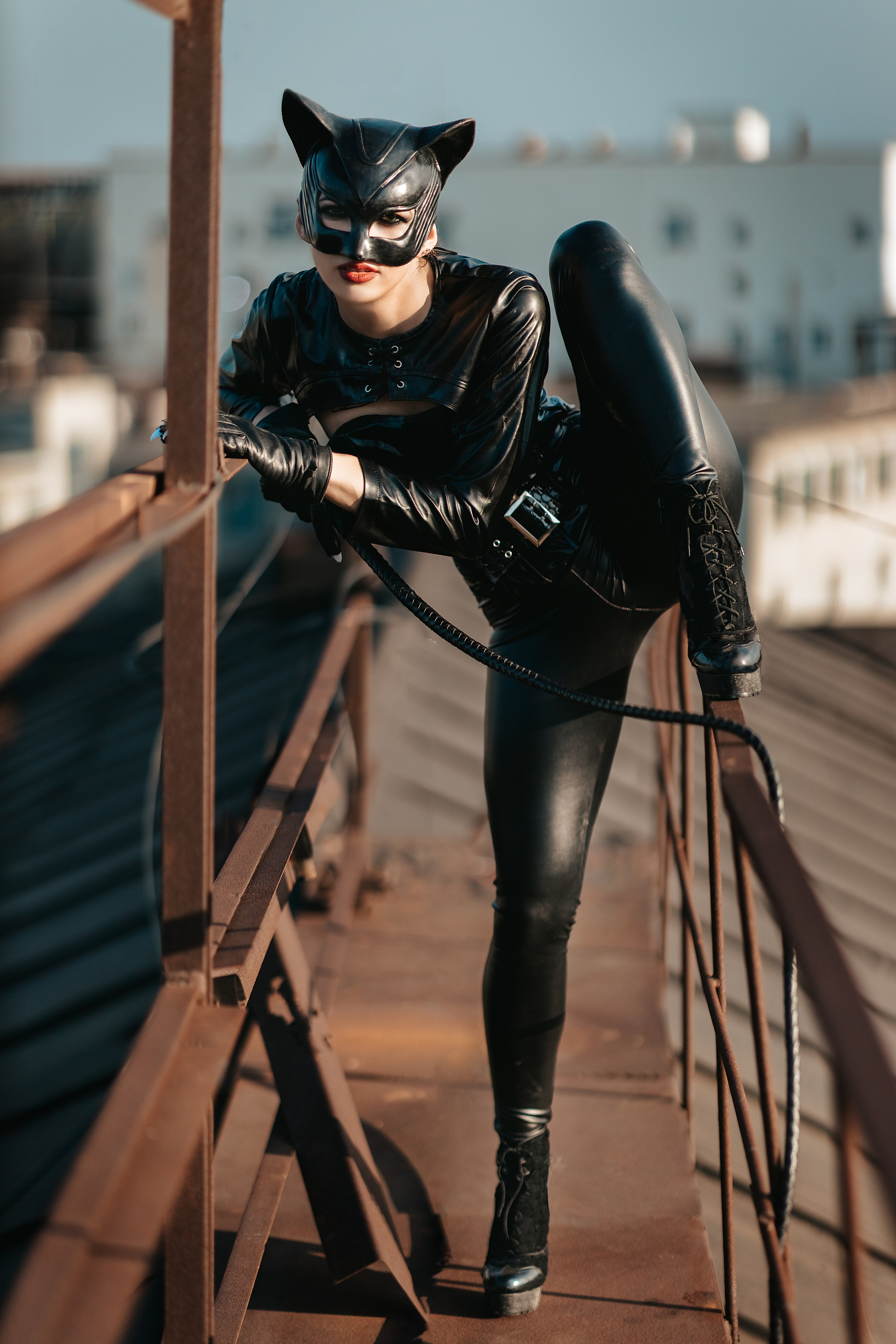 Женщина-кошка