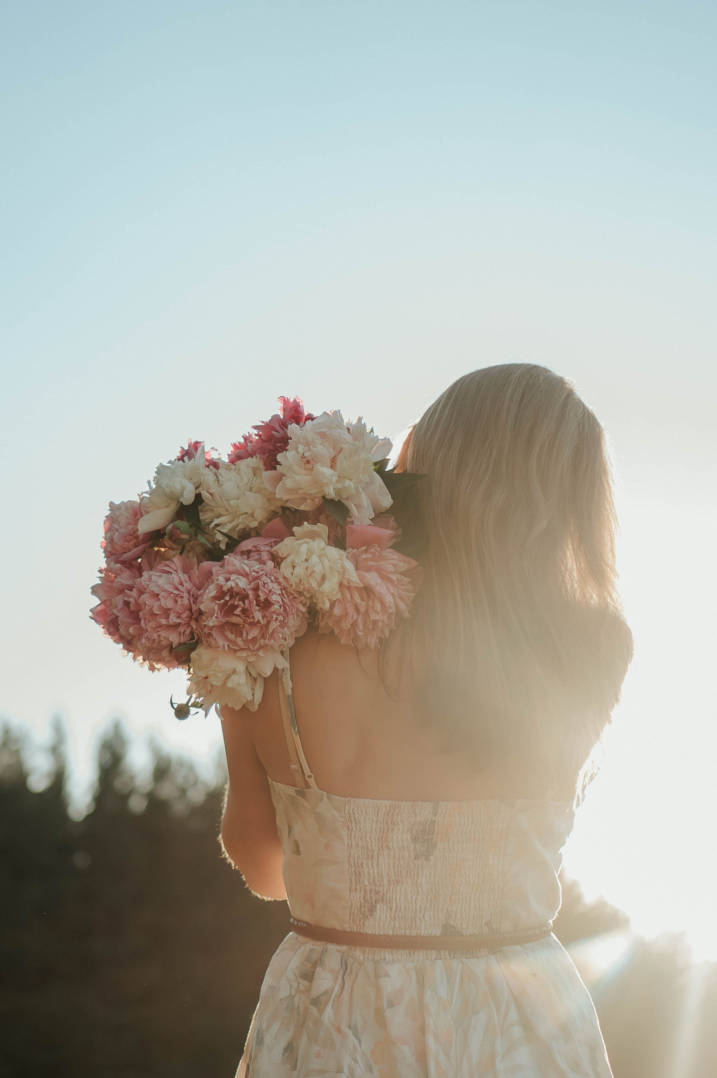 Очень солнечно