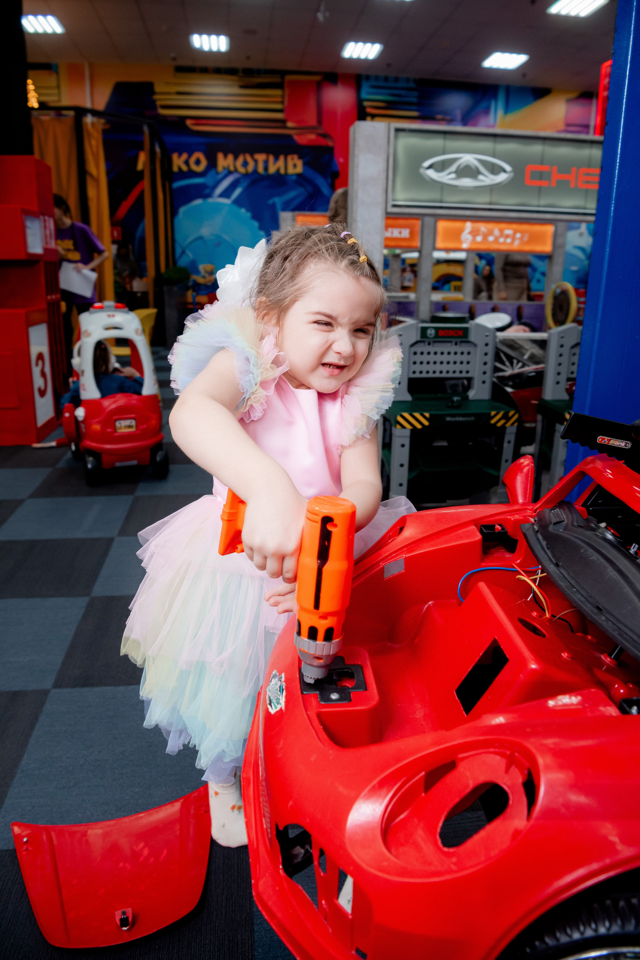 ДР В Локо Мотив Аниматоры Три кота. Фотограф в Волгограде и Волжском Александр Горбань