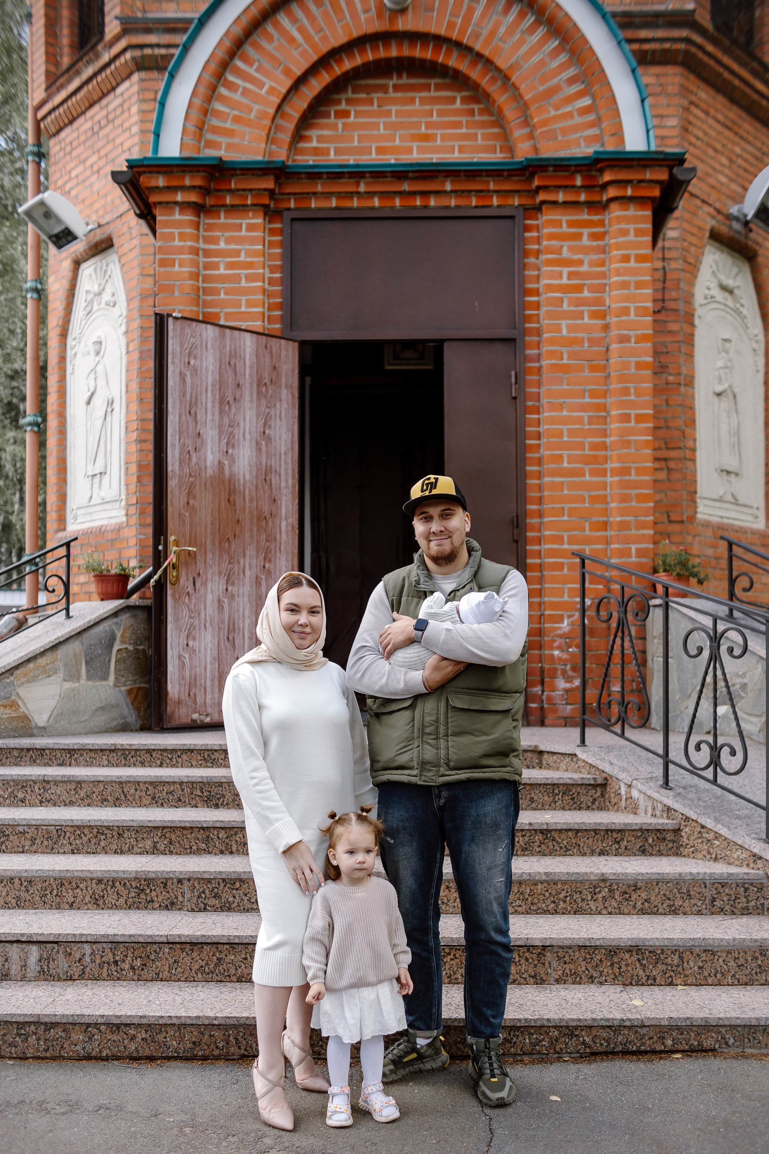 Ева (Храм в Тарасовке). Семейный и детский фотограф в Челябинске Елена Вышегородцева
