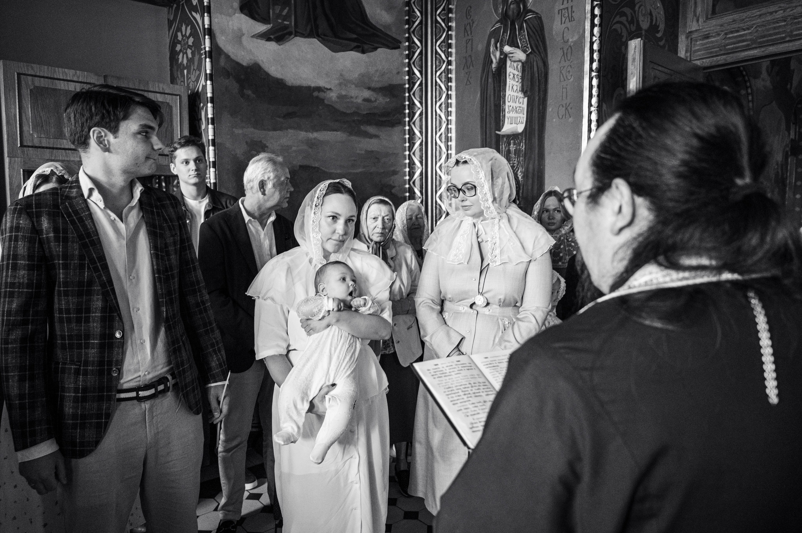 Церковь Успения Пресвятой Богородицы. Крещение Маюши (Матроны). Фотограф на роды СПБ Юлия Герасимова