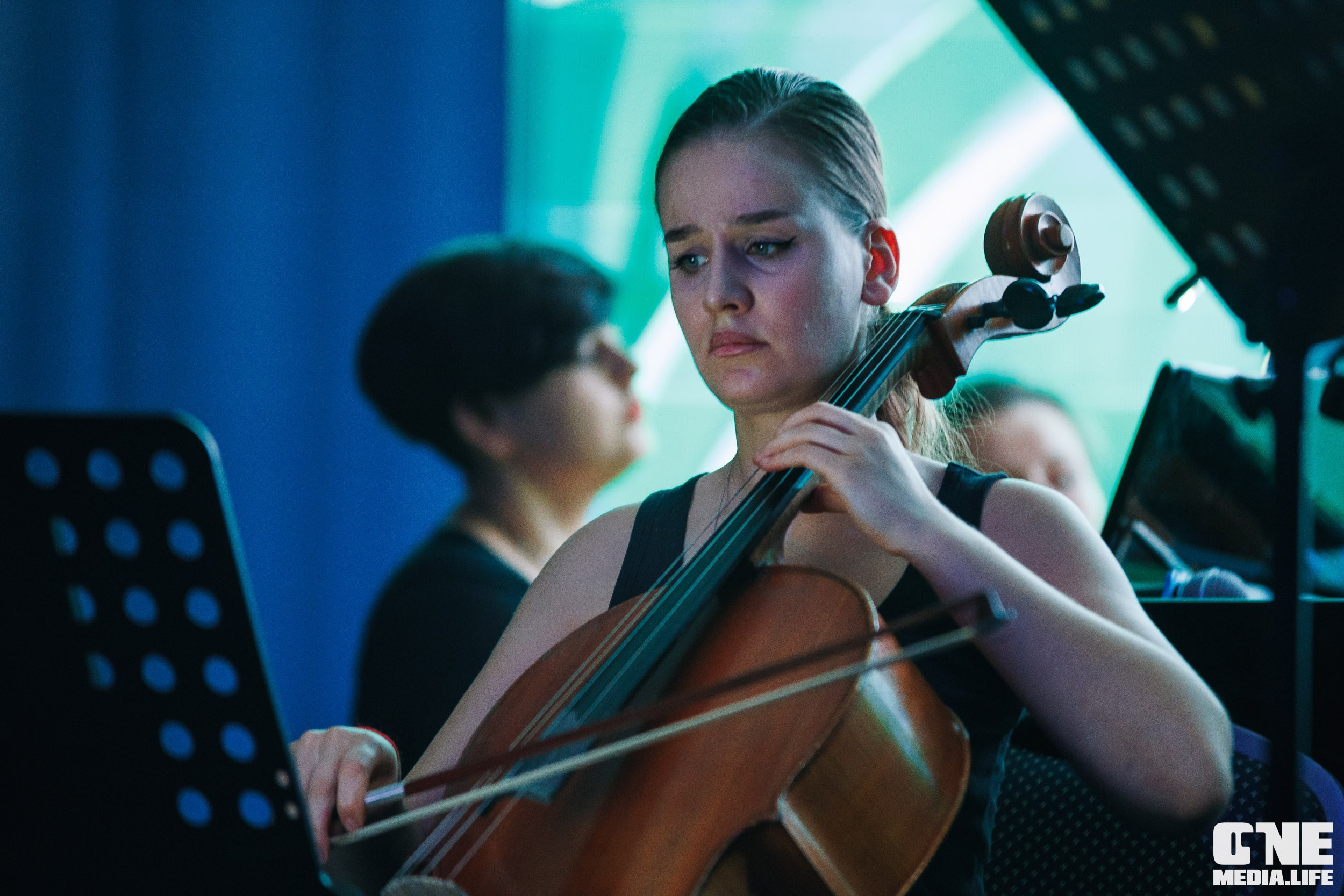 Фоторепортаж из Янтарь Холла. One Media Life: фоторепортажи, фотоотчеты с мероприятий и заведений