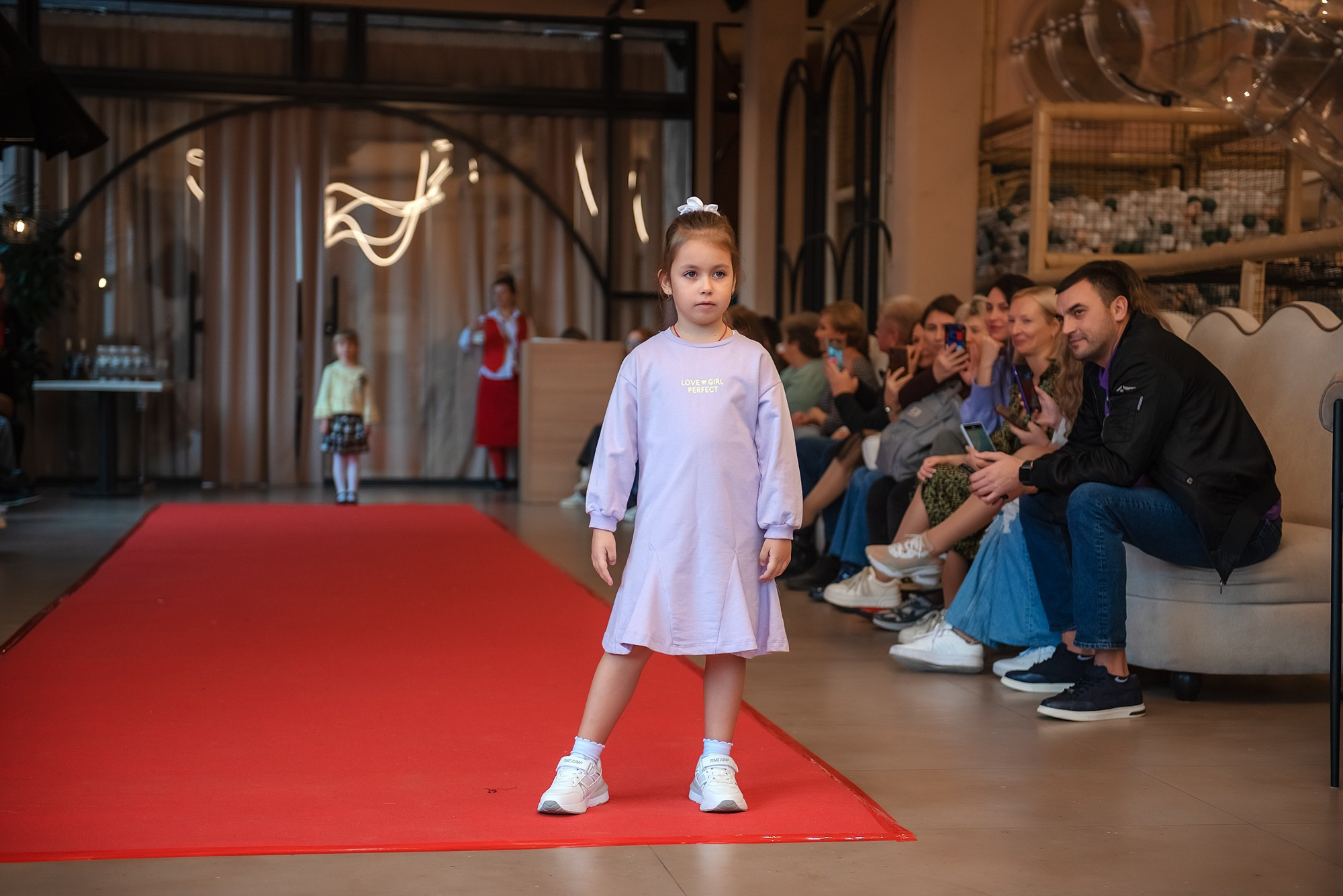 HAPPYkids дефиле в день мамы. Семейный и коммерческий фотограф в Сочи Александр Бодунов