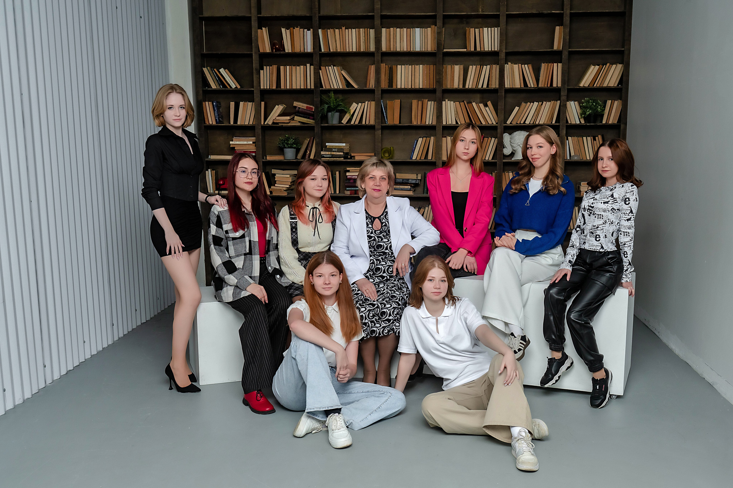 Выпускные (школьные) альбомы (книги) в Ростове-на-Дону. Современные Выпускные Альбомы в Ростове-на-Дону