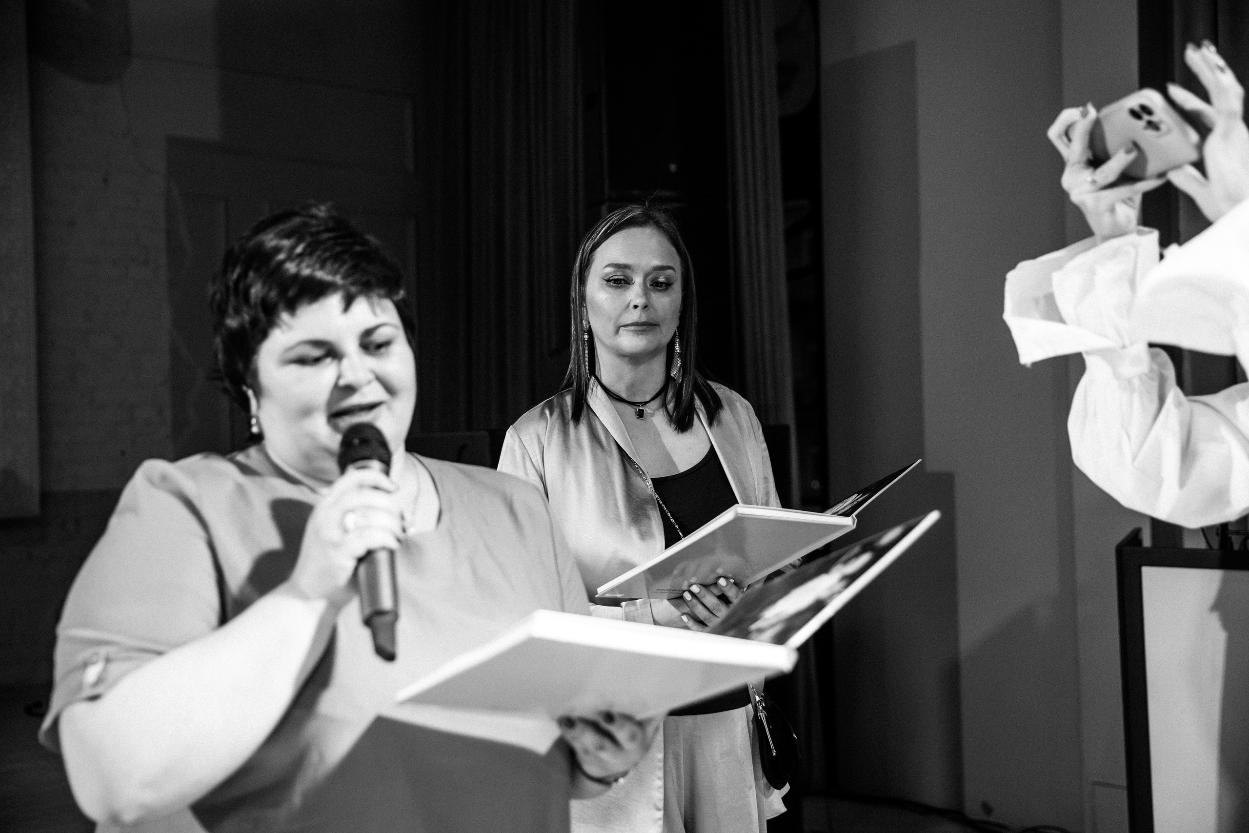 2023-06-23 Выпускной МБОУ СОШ № 10. Фотограф в Красноярске