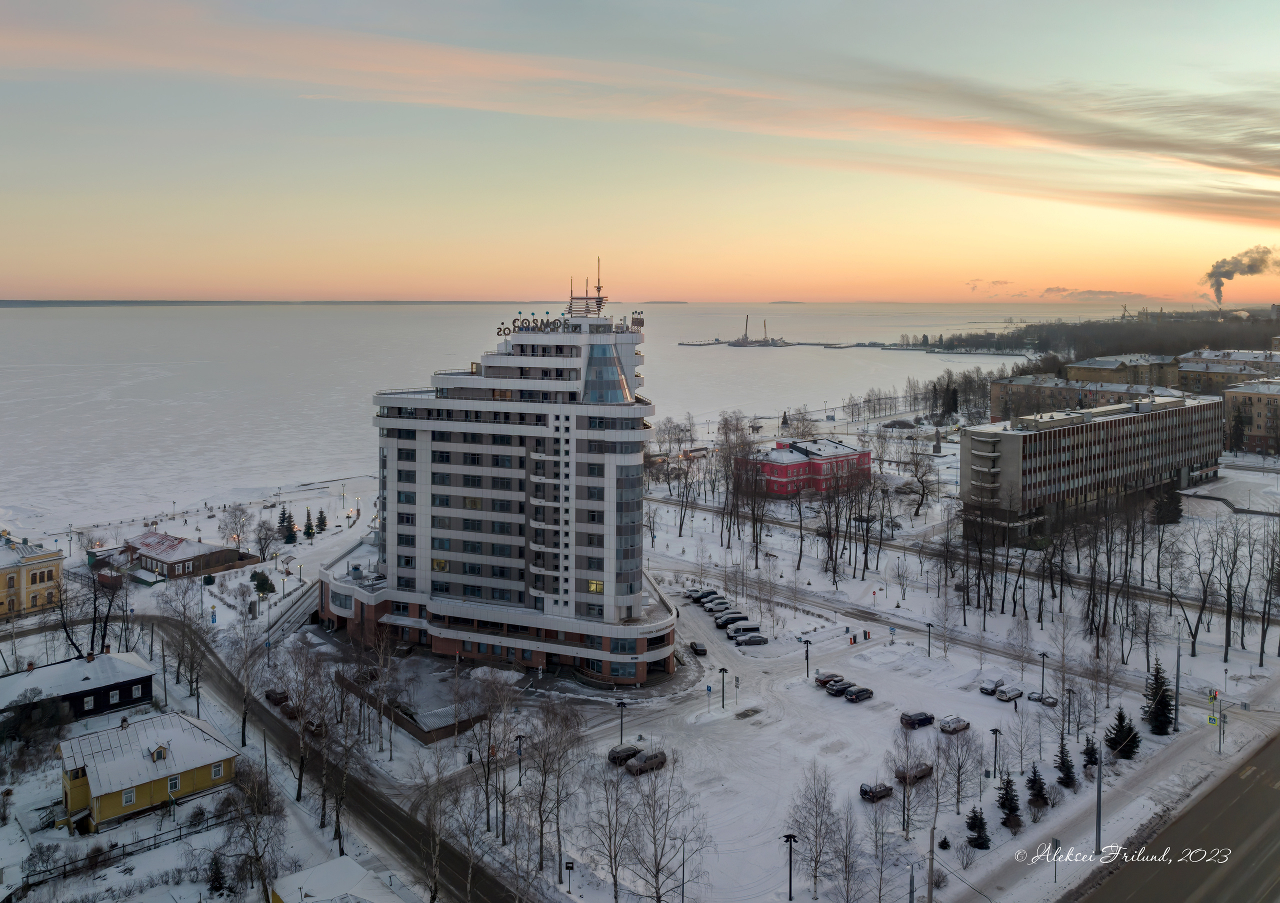 Гостиница Cosmos. Аэросъемка. Фото и Видео в Карелии. Алексей Фрилунд