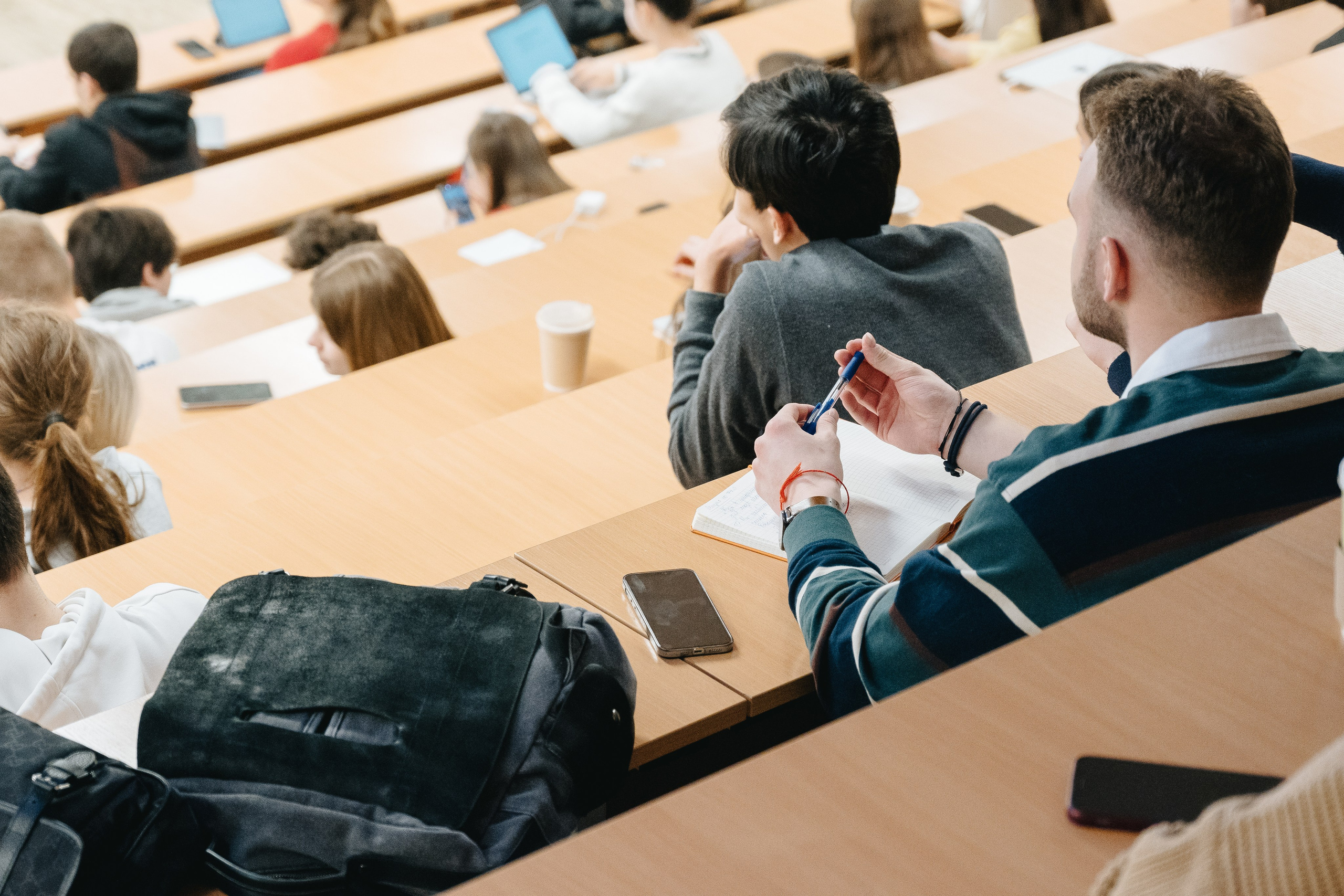 Встреча с Олегом Титовым, креативным продюсером Medium Quality. Даниил Сергеев: репортажный фотограф