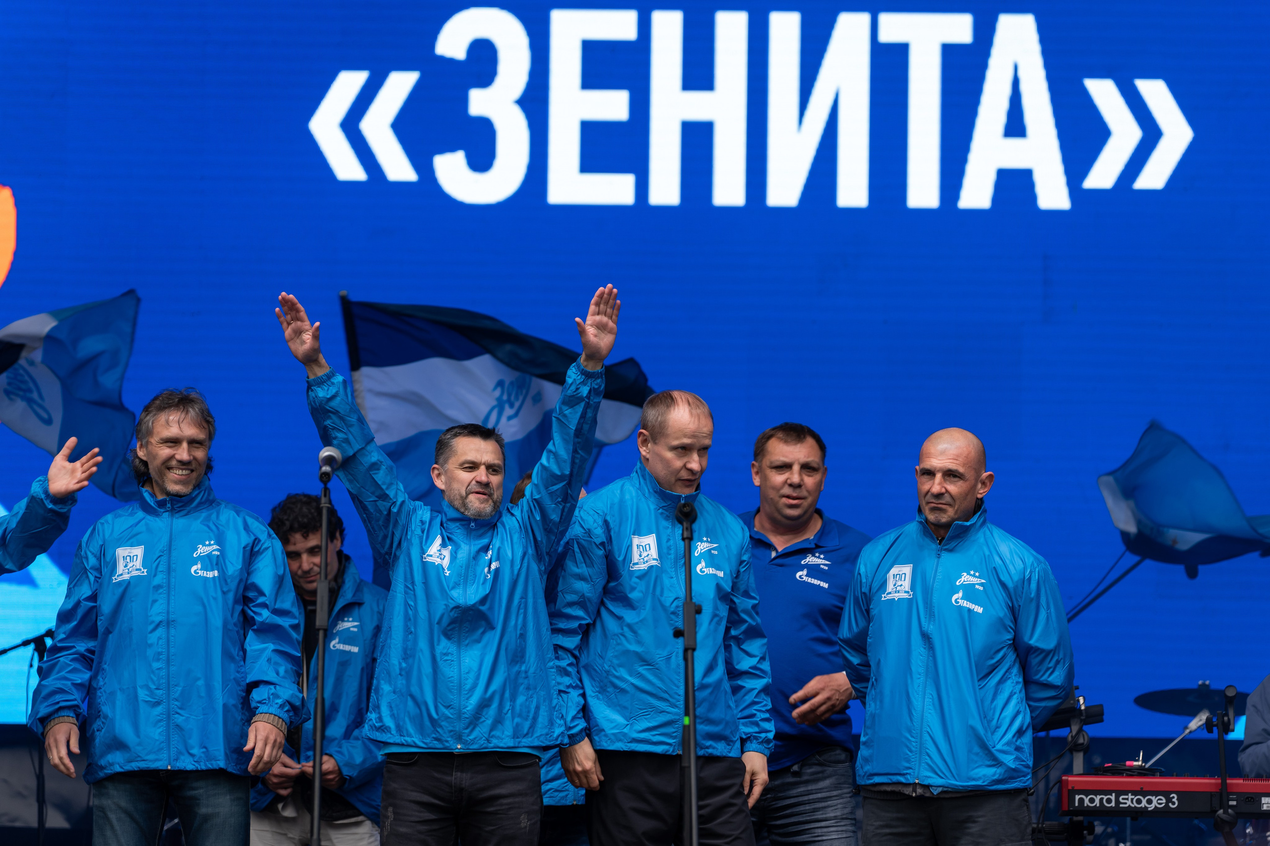 Зенит 100 лет. Андрей Сухинин репортажный свадебный фотограф Санкт-Петербург