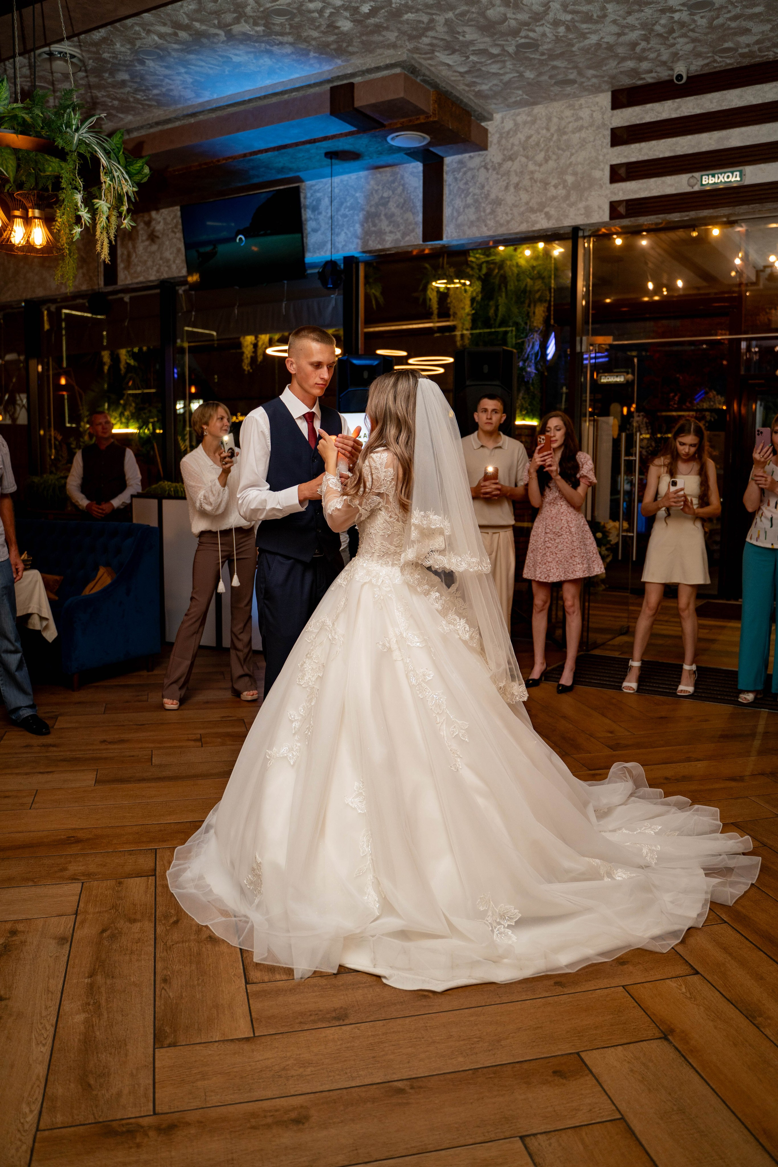 Данил и Анастасия. Видеосьемка, фотосьемка свадеб, юбилеев, утренников в Краснодарском кр