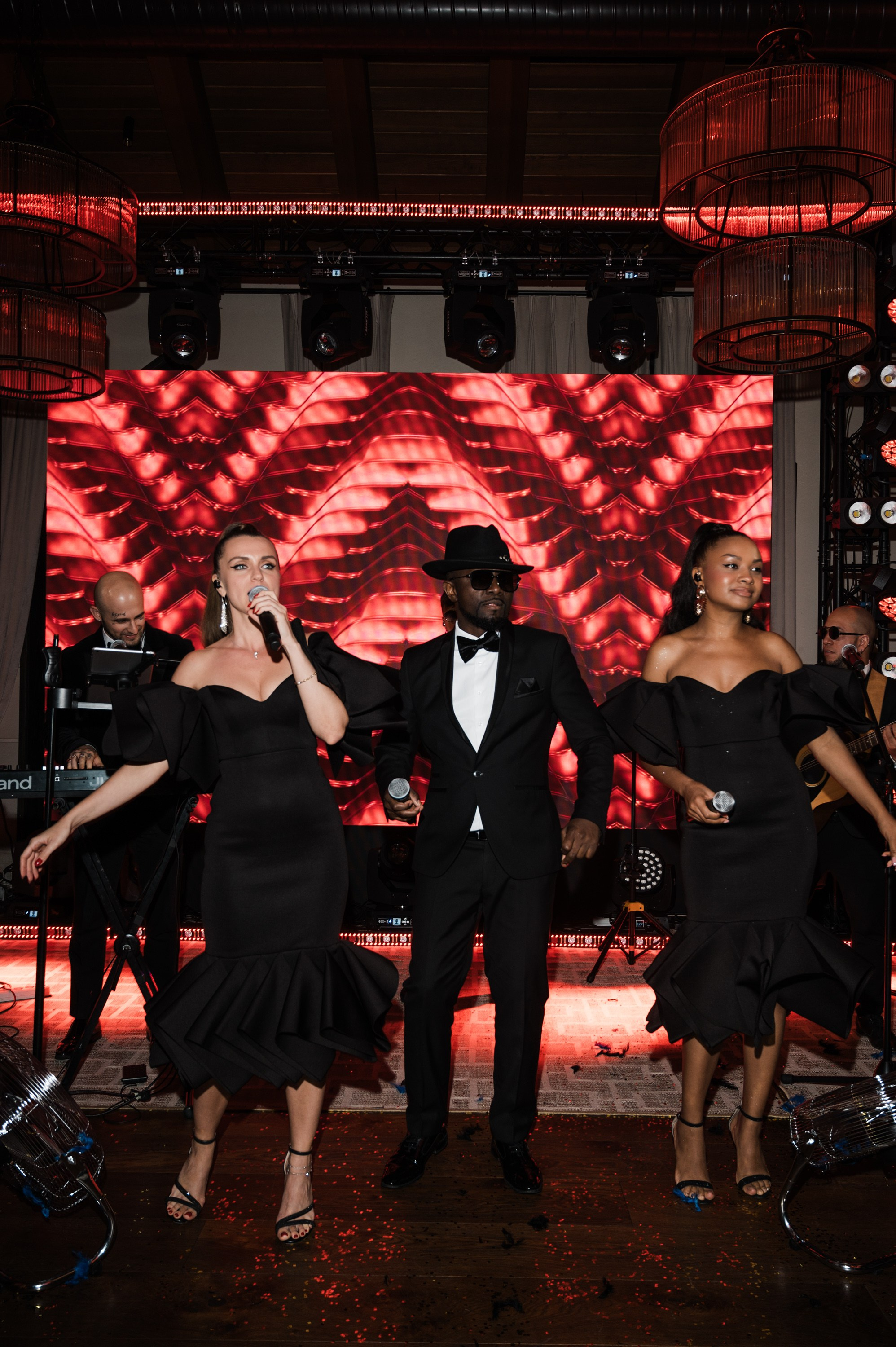 Репортажный фотограф на корпоратив и другие мероприятия. Свадебный и семейный фотограф в Краснодаре Марина Стёпа