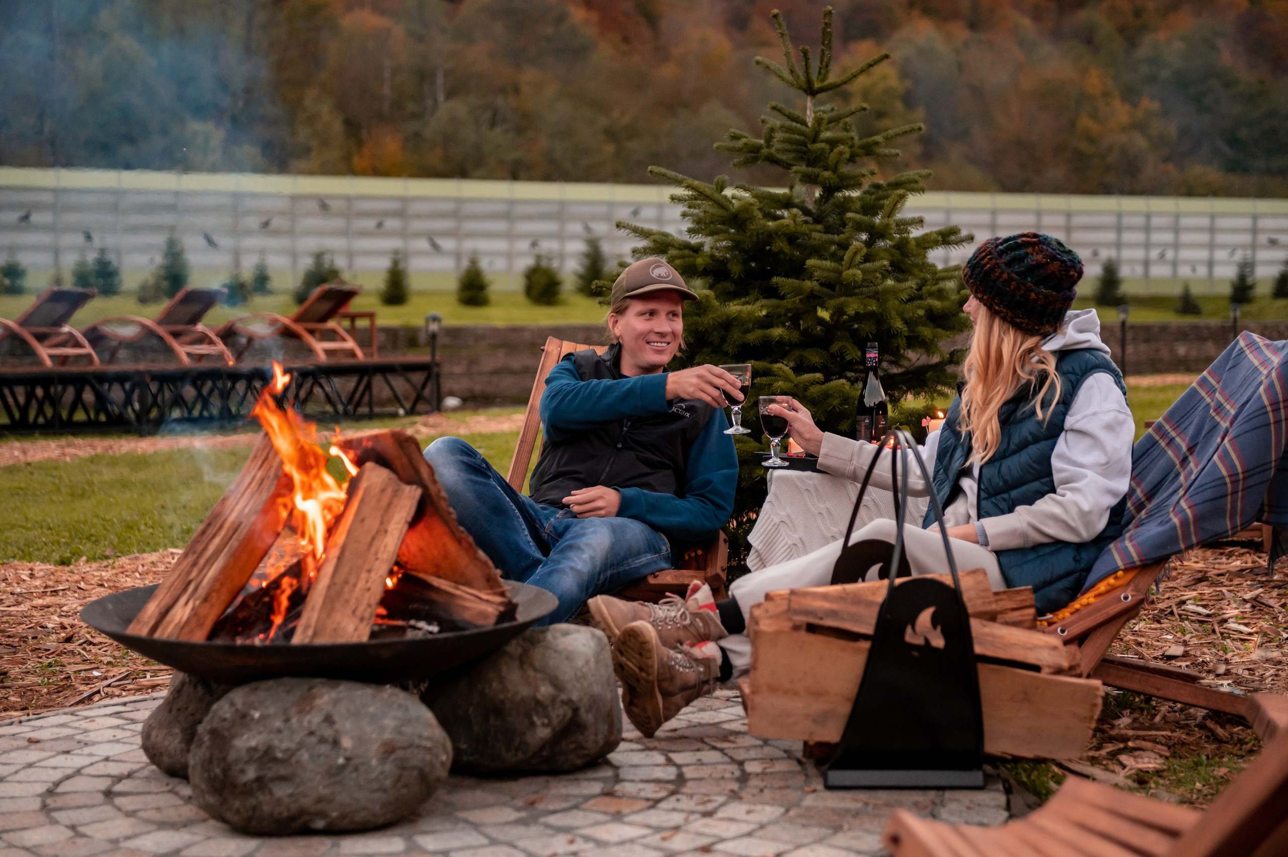 Контент съемка места для отдыха на курорте Газпром Поляна «Мзымта Пляж». Репортажный фотограф в Красной Поляне и Сочи Павлюченко Екатерина