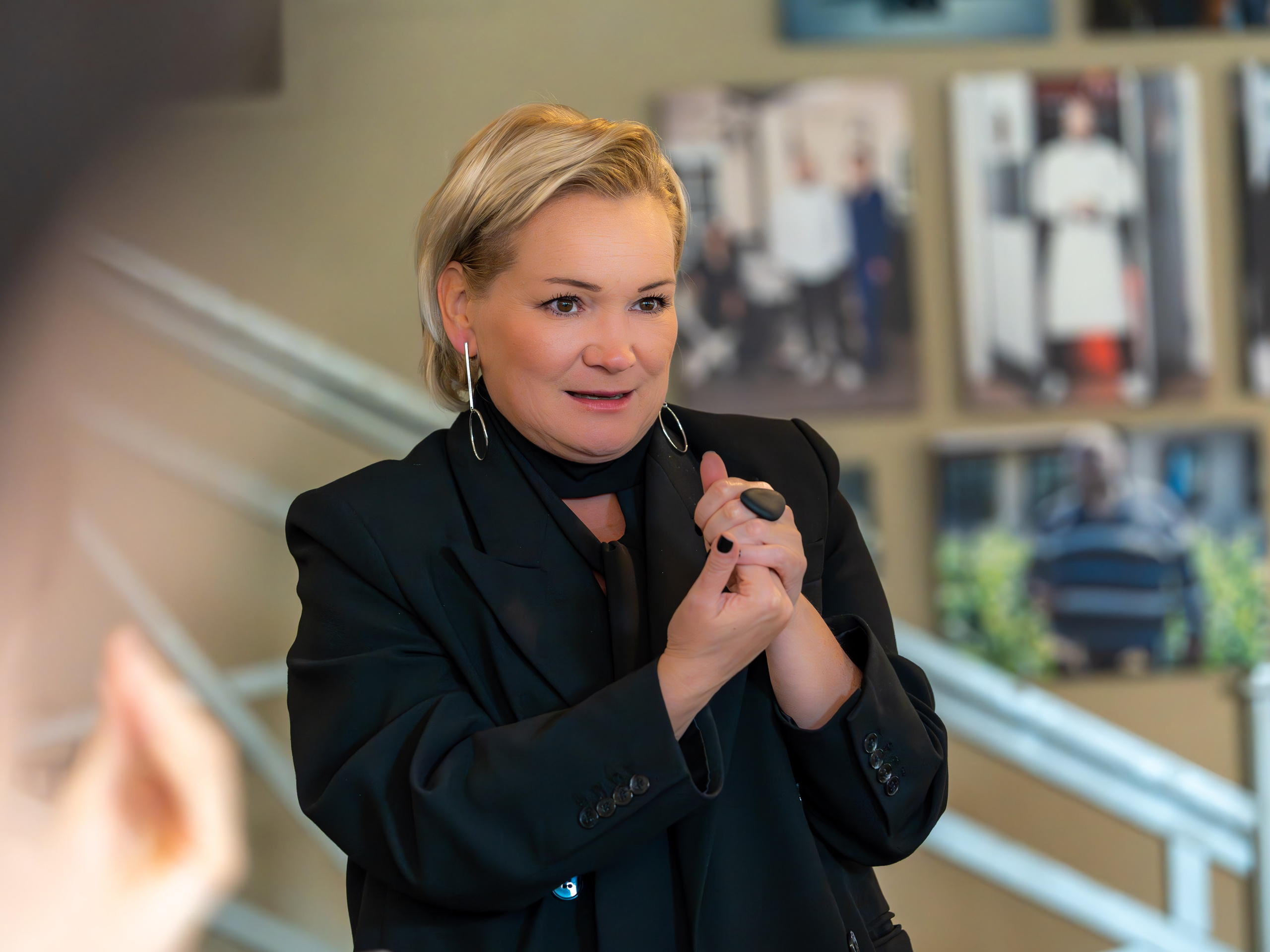 Литературная мастерская с Ольгой Шутовой в «Винотеррии». Репортажный фотограф в Красной Поляне и Сочи Павлюченко Екатерина