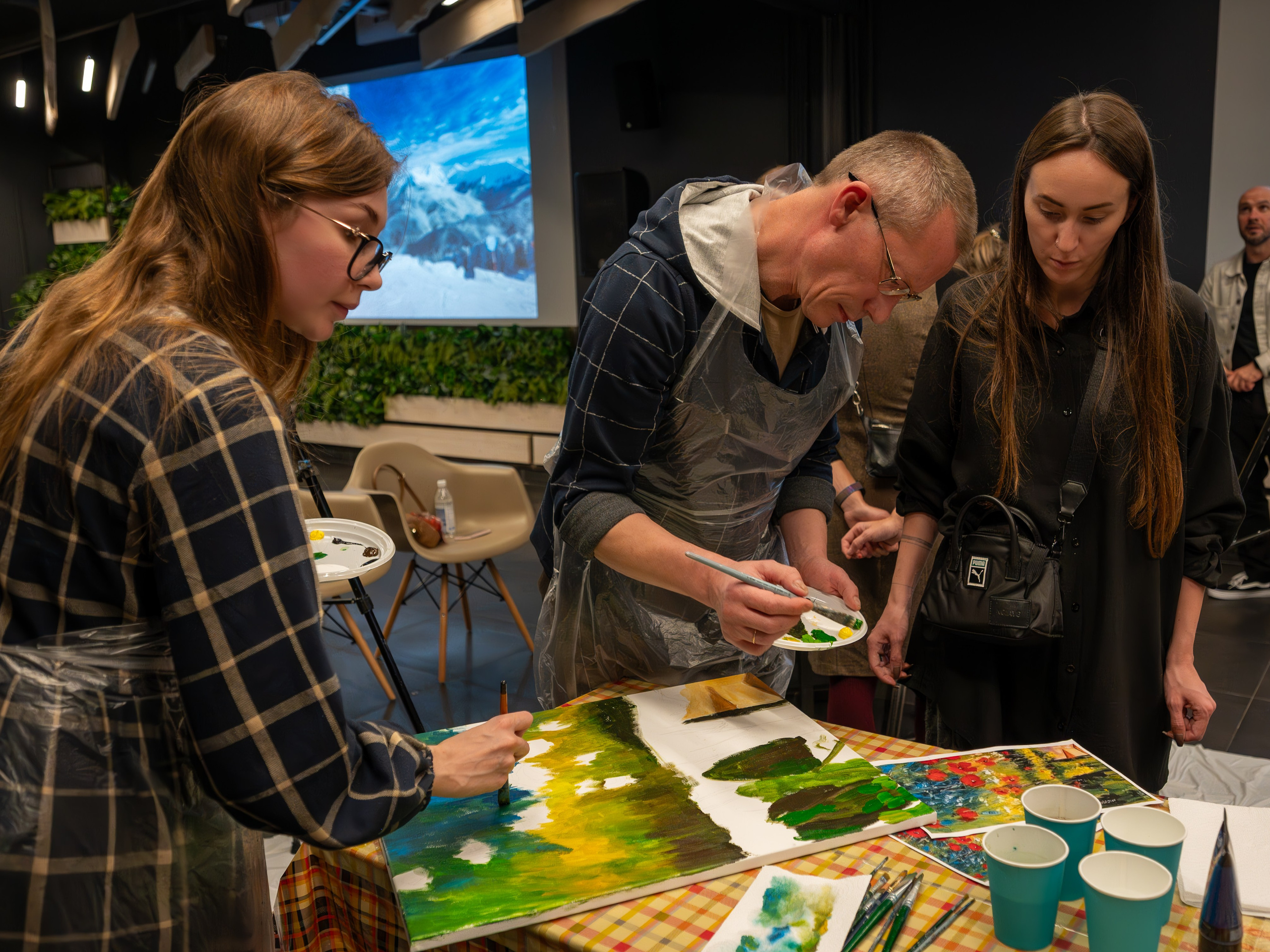 MICE мероприятие — мастер класс по акварели. Репортажный фотограф в Красной Поляне и Сочи Павлюченко Екатерина