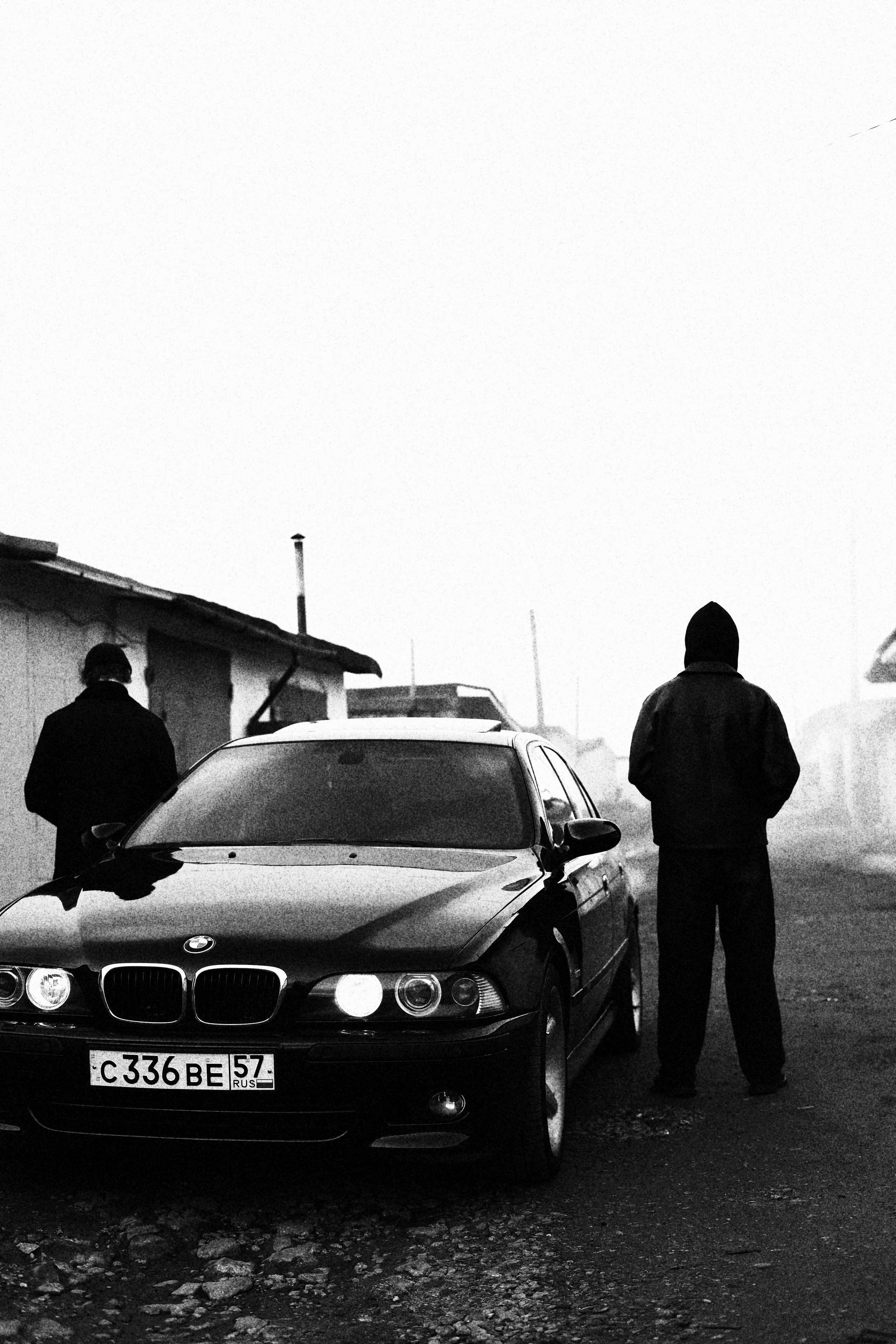 Богдан и Михаил. Портретный фотограф в Орле. Готовые фото за 3 дня! Помощь в позировании. Советы по организации