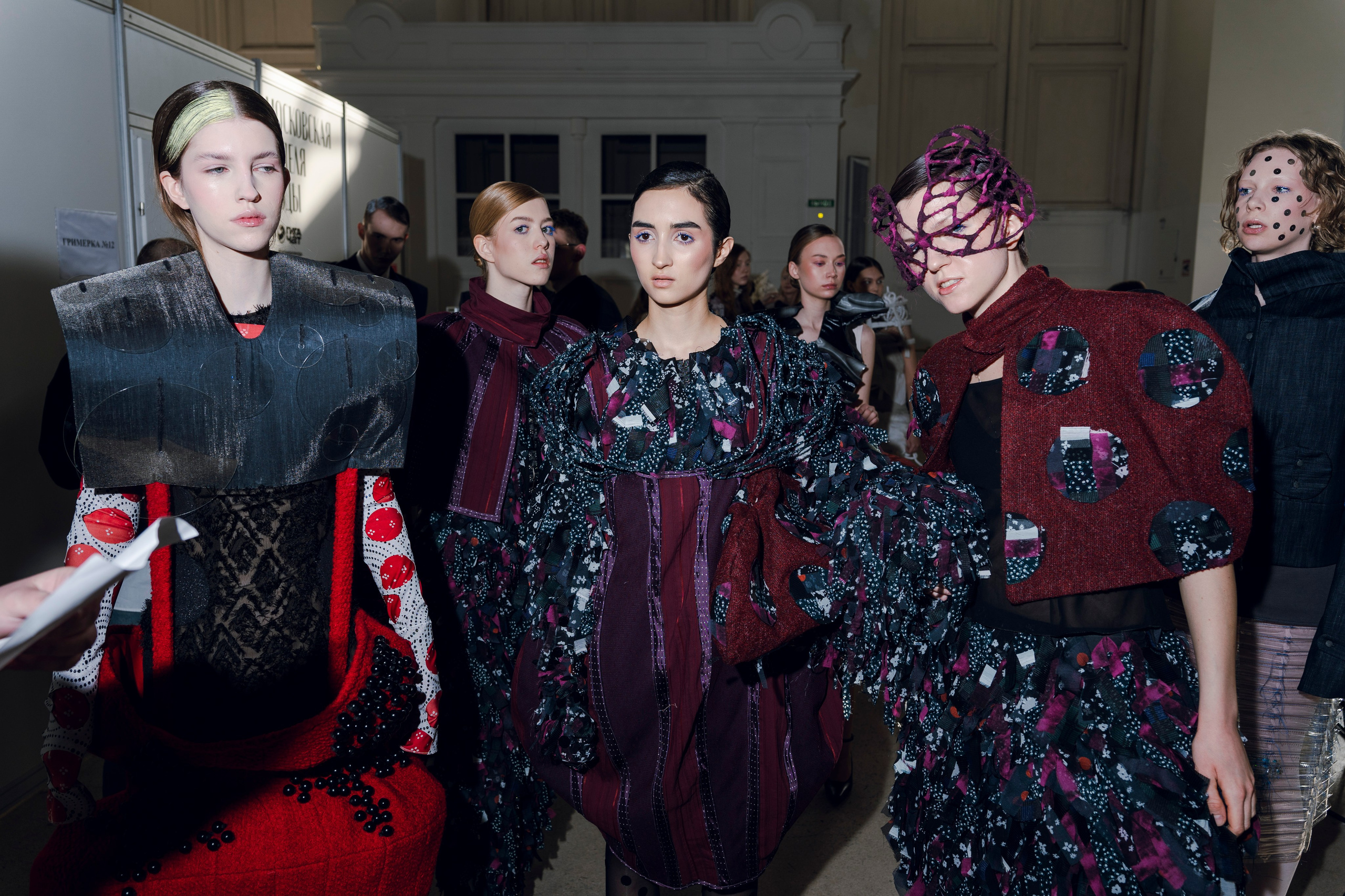 Показ Школы дизайна НИУ ВШЭ на Московской неделе моды. Фотограф в Москве Савкина Евгения
