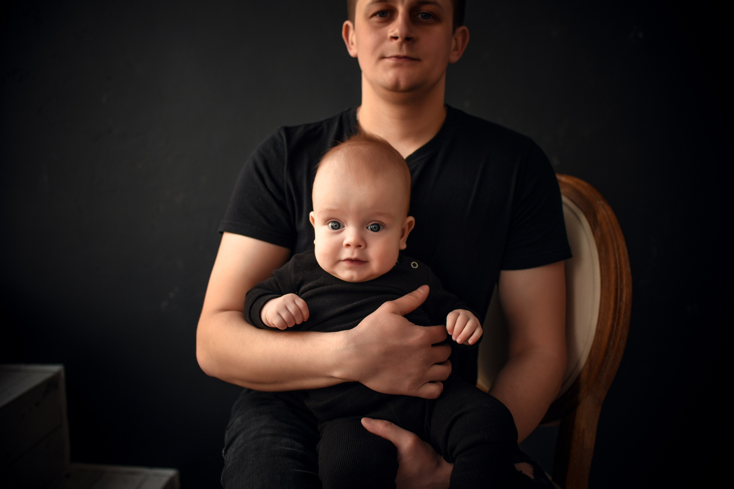 Семейная студийная фотосессия 3. Свадебный, семейный, детский, контент фотограф в Омске Максим Ильин