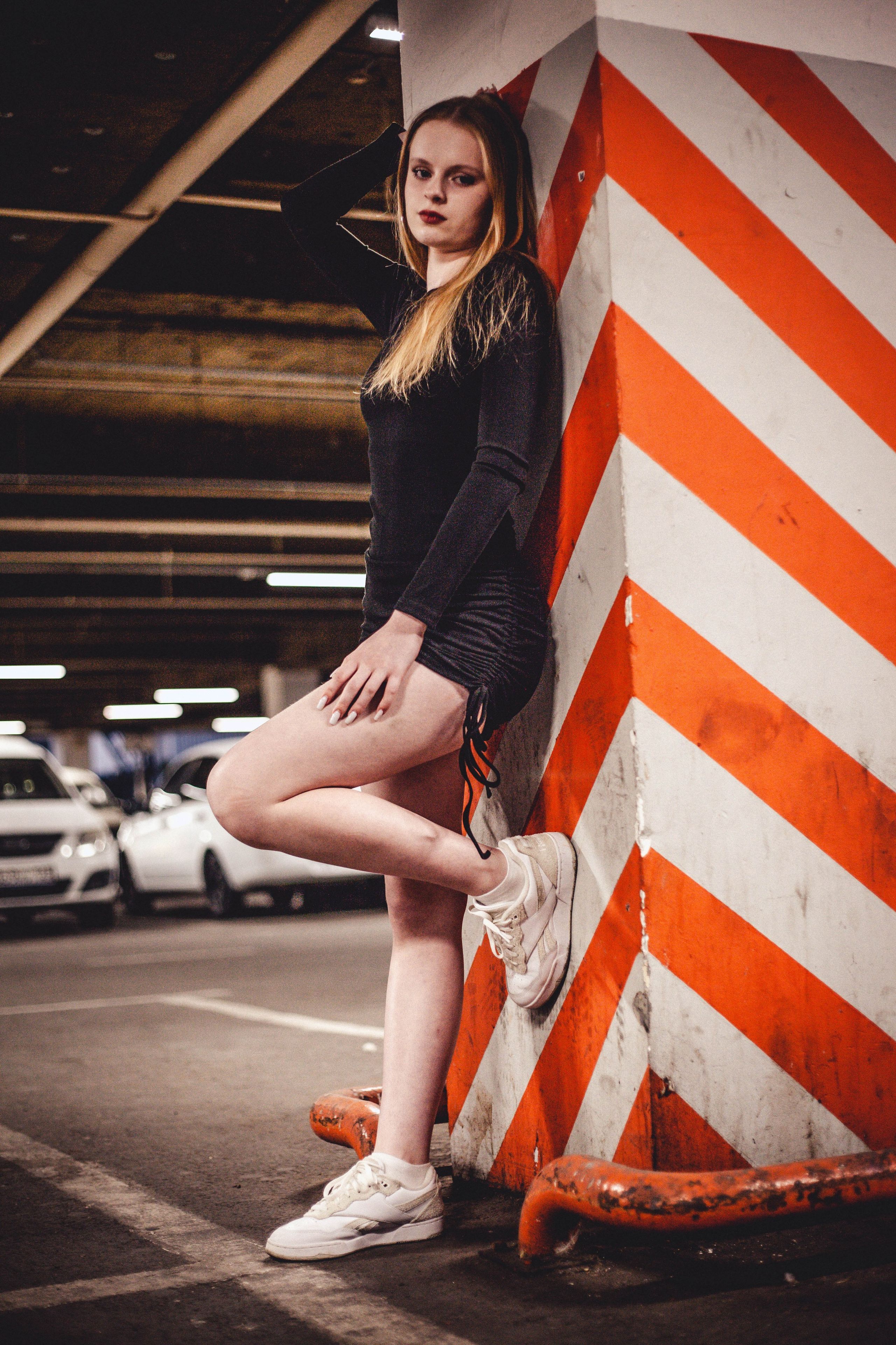 «Тайны парковки глазами тележки». Уличный фотограф Города N