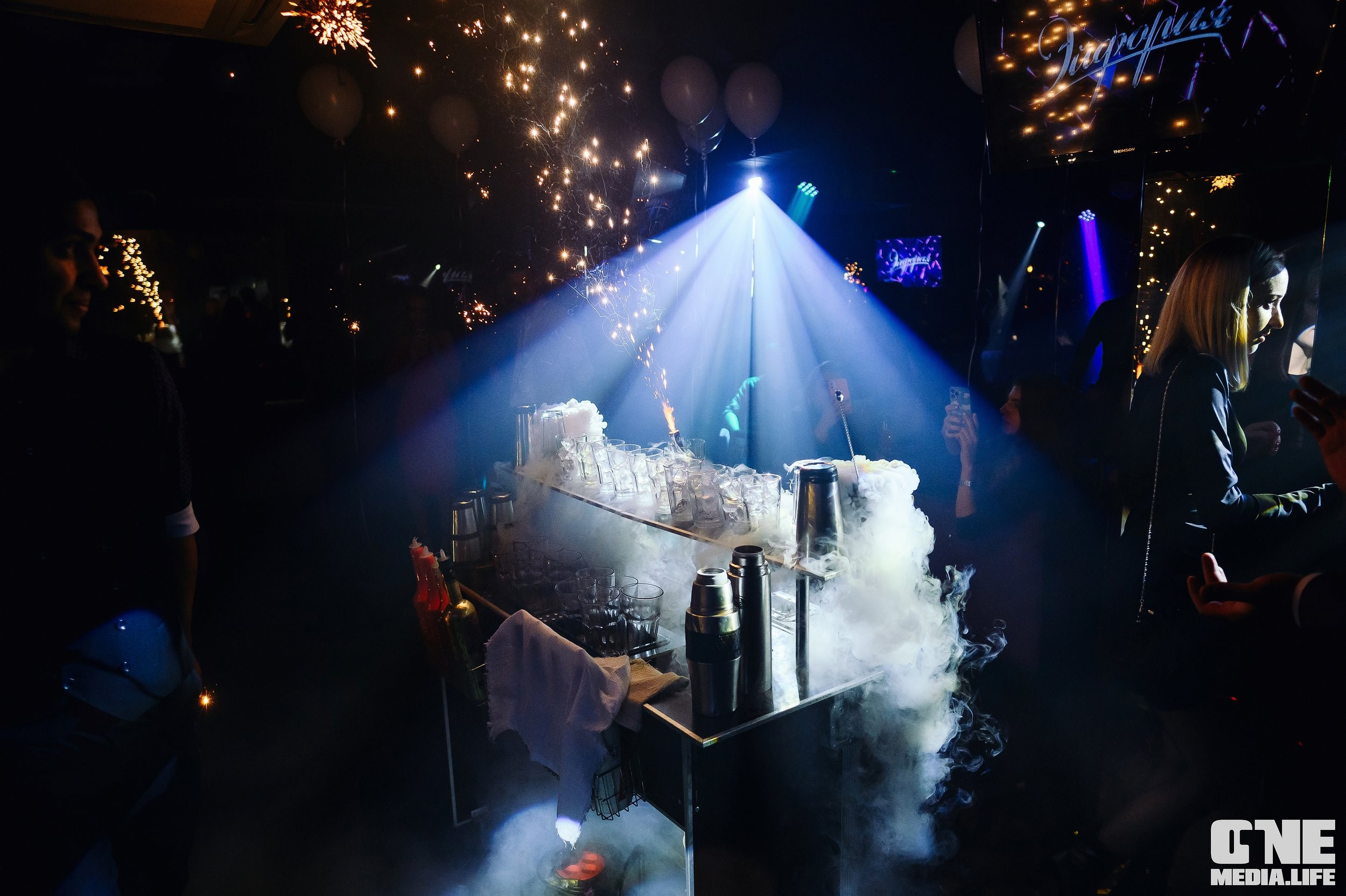 Фоторепортаж из караоке-клуба Эйфория. One Media Life: фоторепортажи, фотоотчеты с мероприятий и заведений
