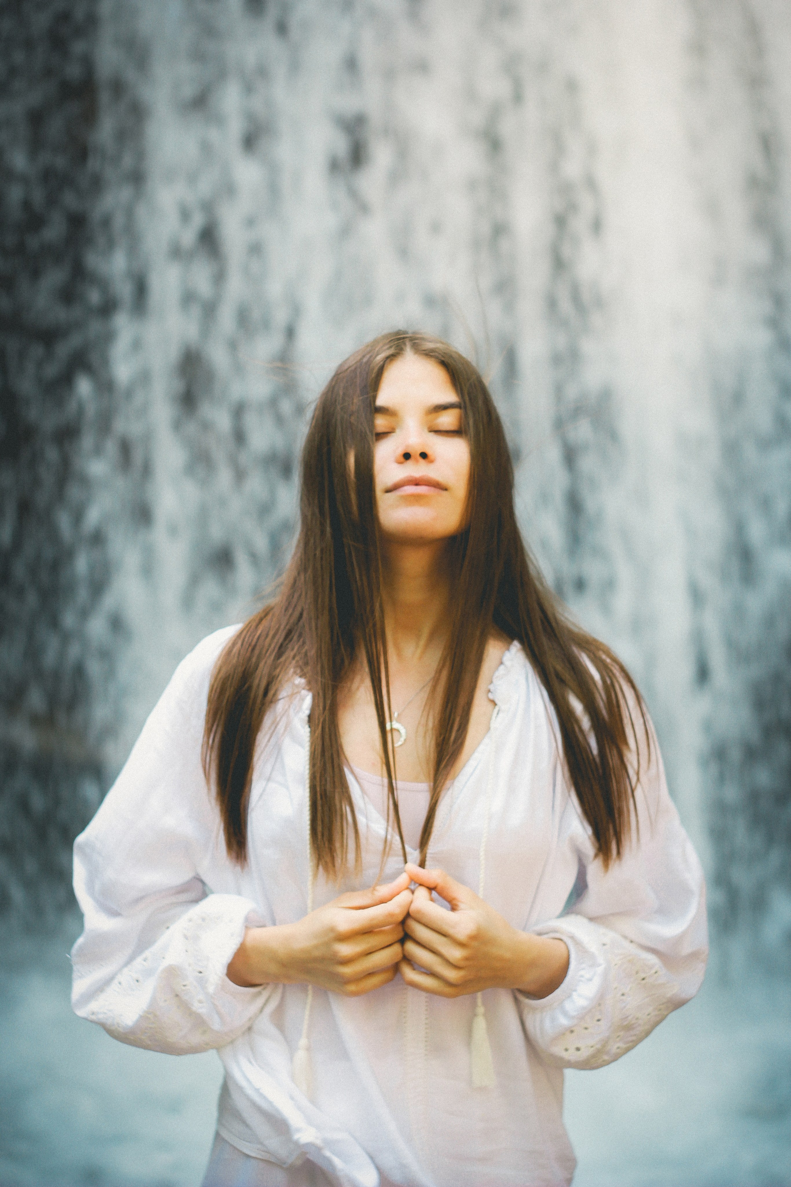 Фотосессия в Севастополе и Крыму. Съемка на водопаде Джур-джур