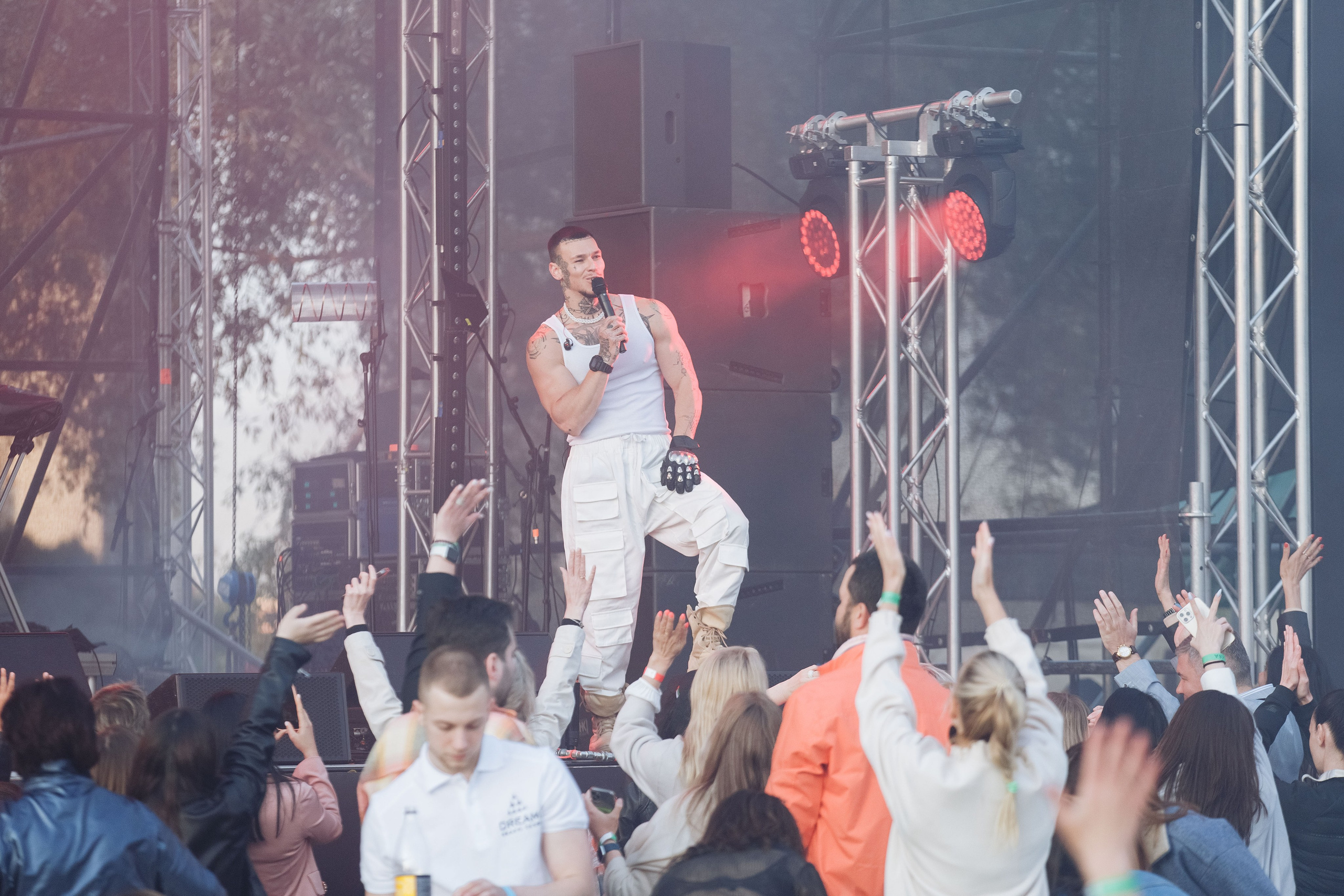 Остров мечты Dream Beach Club (Открытие открытого бассейна в Москве). Репортажный фотограф на мероприятие в Москве Алексей Терентьев