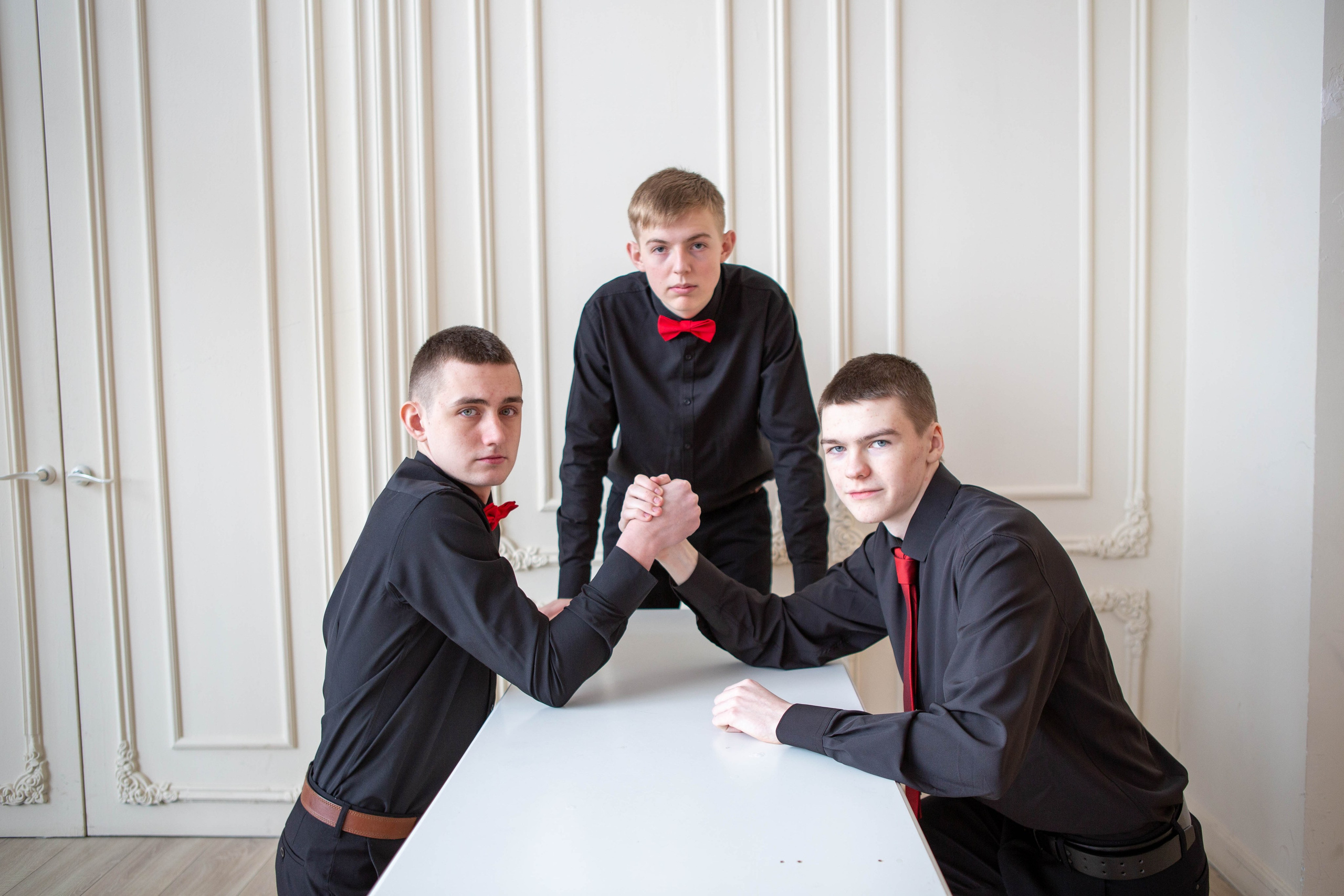 Красный с черным. Выпускные альбомы Воронеж от Веры Соколовой