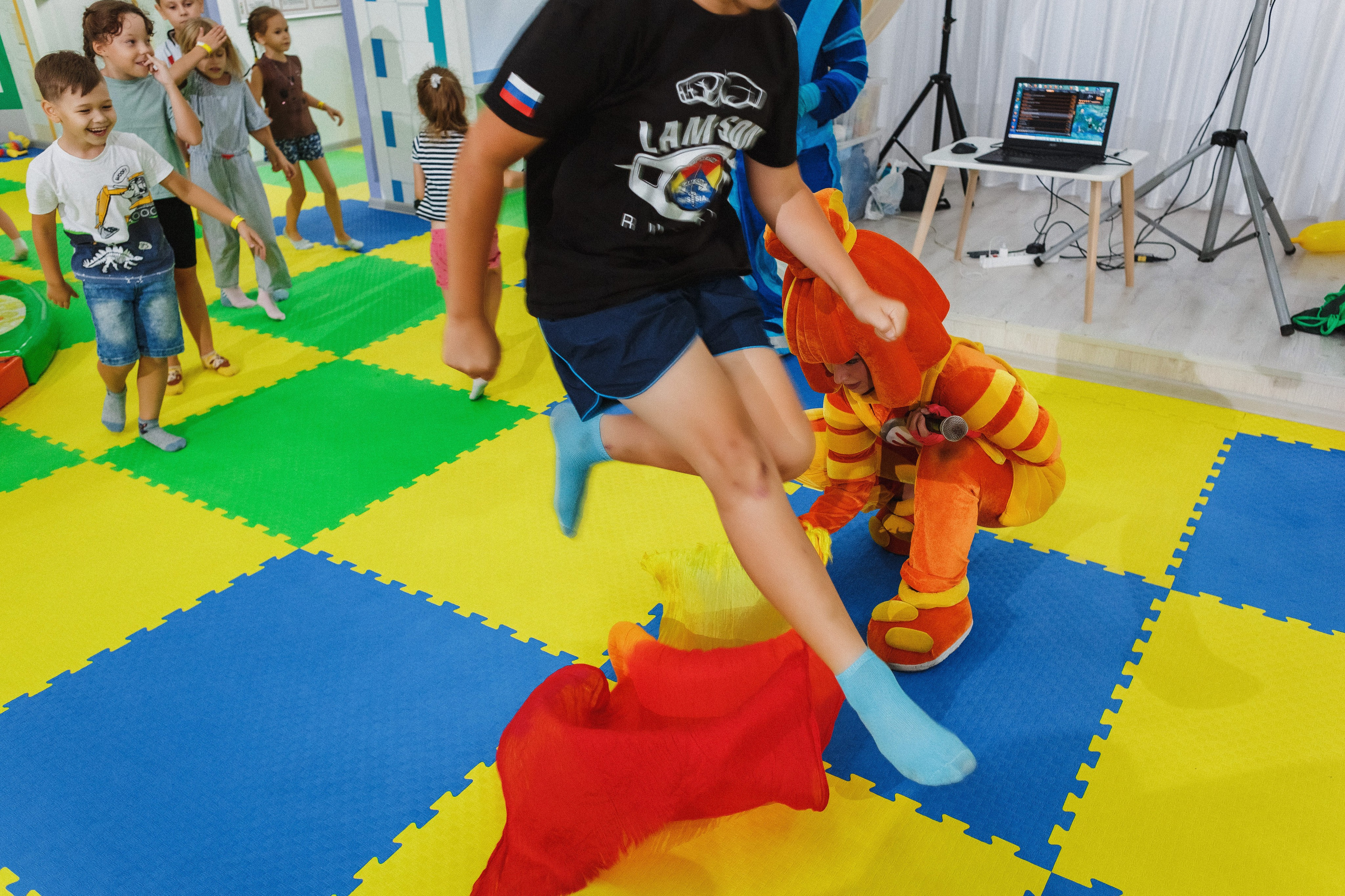 Волшебные моменты: детский праздник в игровой Клумба, Таганрог. Свадебный и семейный фотограф в Таганроге Бакарюк Антон