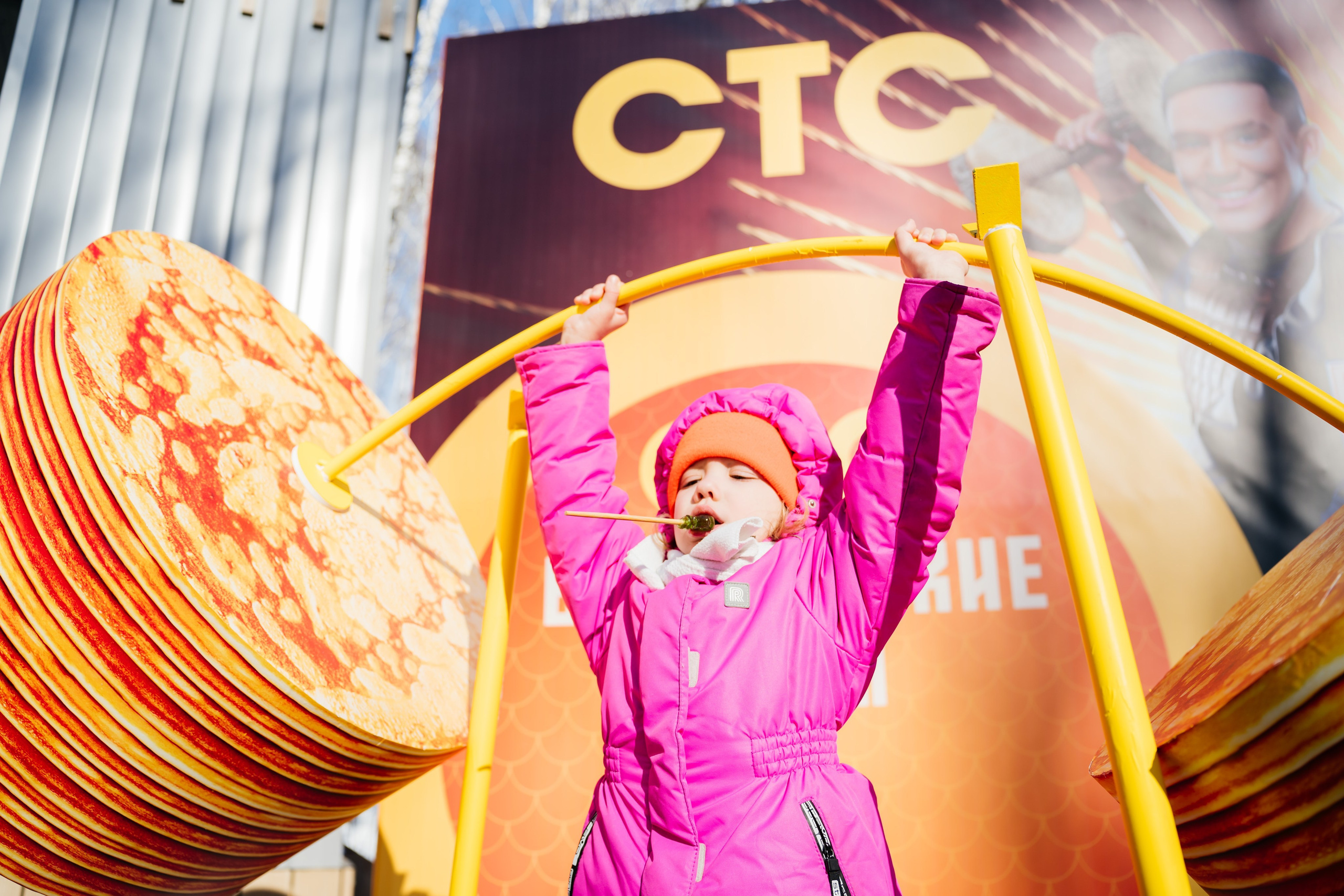 Масленица с СТС. Видеограф и Фотограф в Челябинске Ксения и Владимир Рюмины