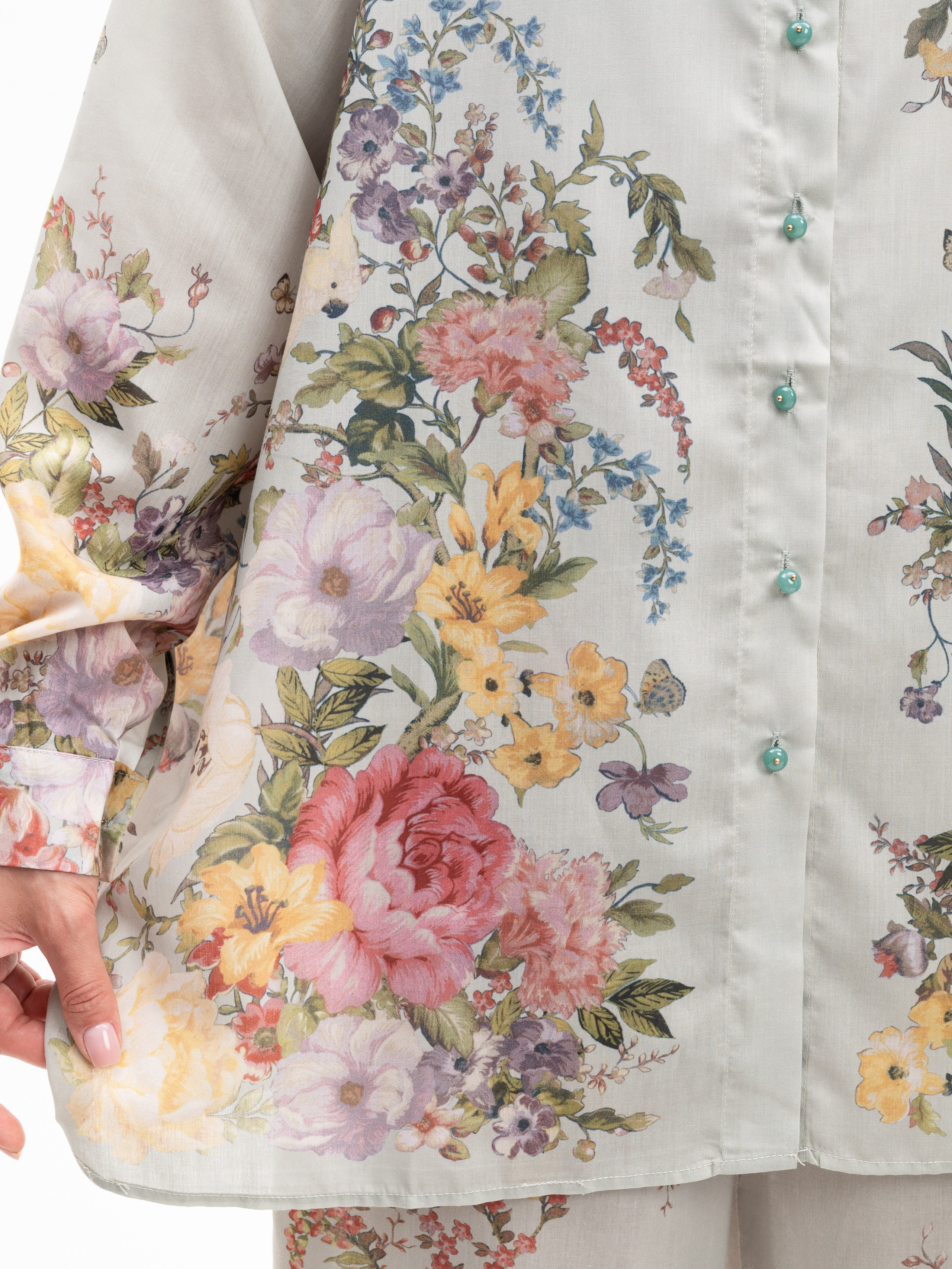 Костюмы и джемпера. Предметный фотограф, фото для маркетплейсов Пятигорск, КМВ