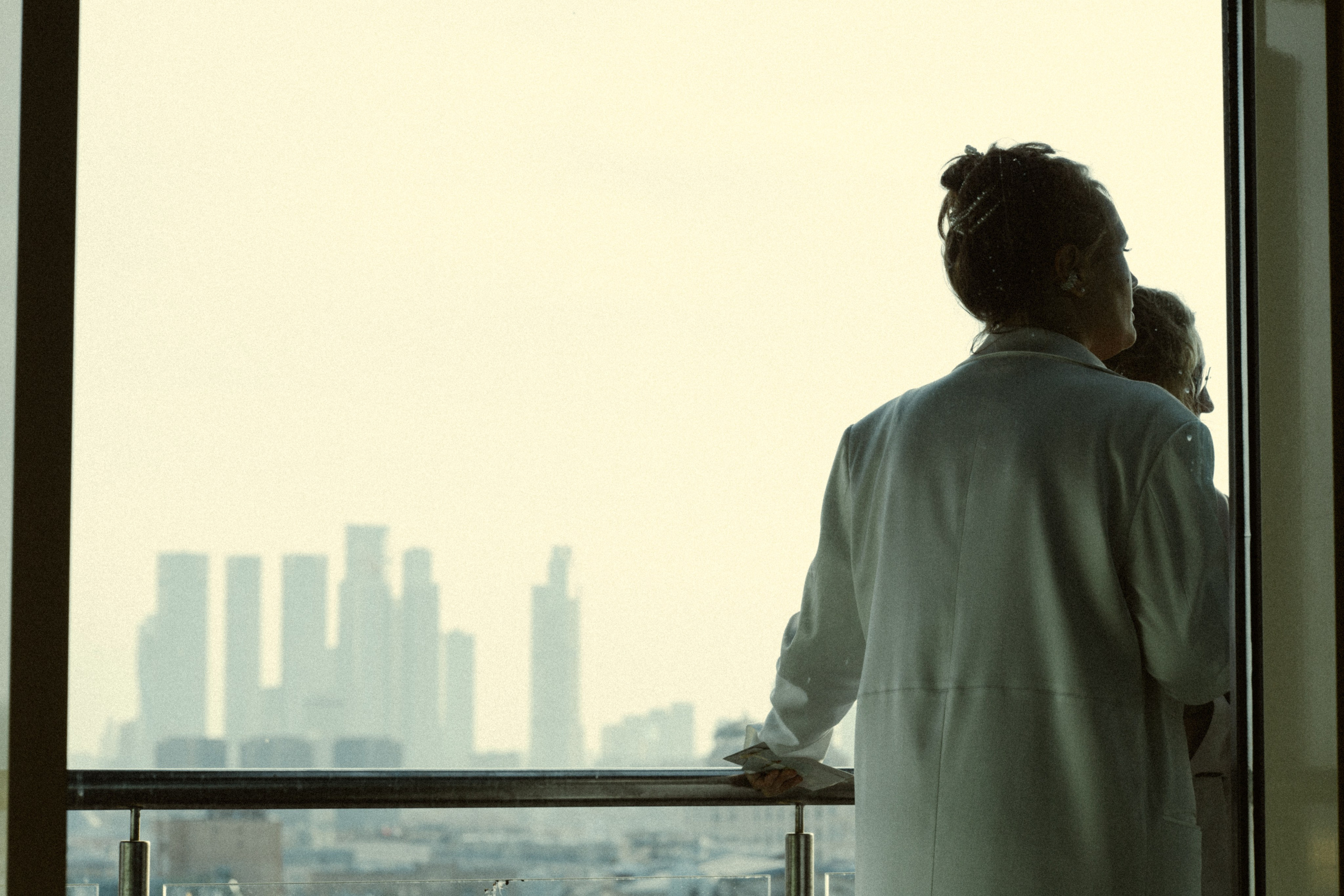 Вечер в кругу близких в отеле Continental. Свадебный фотограф в Москве Наталья Струкова