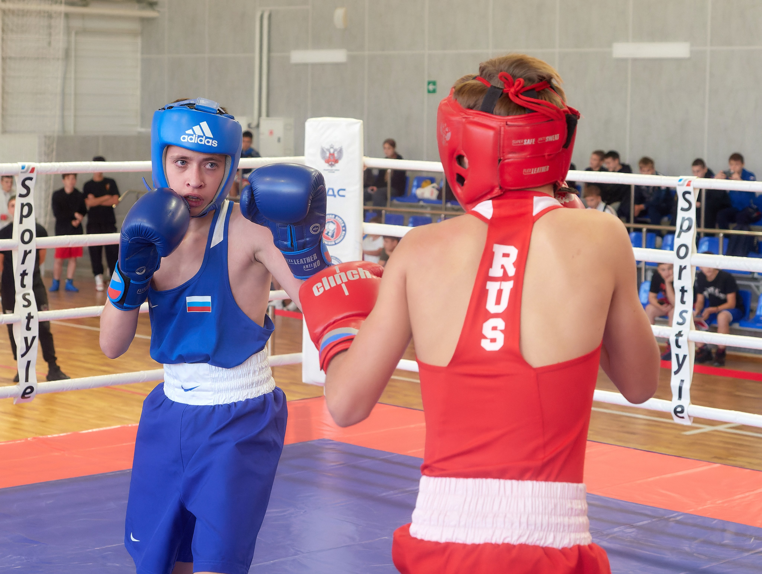 Открытие турнира по боксу памяти героя Советского Союза Михаила Крюкова. Семейный и детский фотограф в Междуреченск Олег Бамбульский