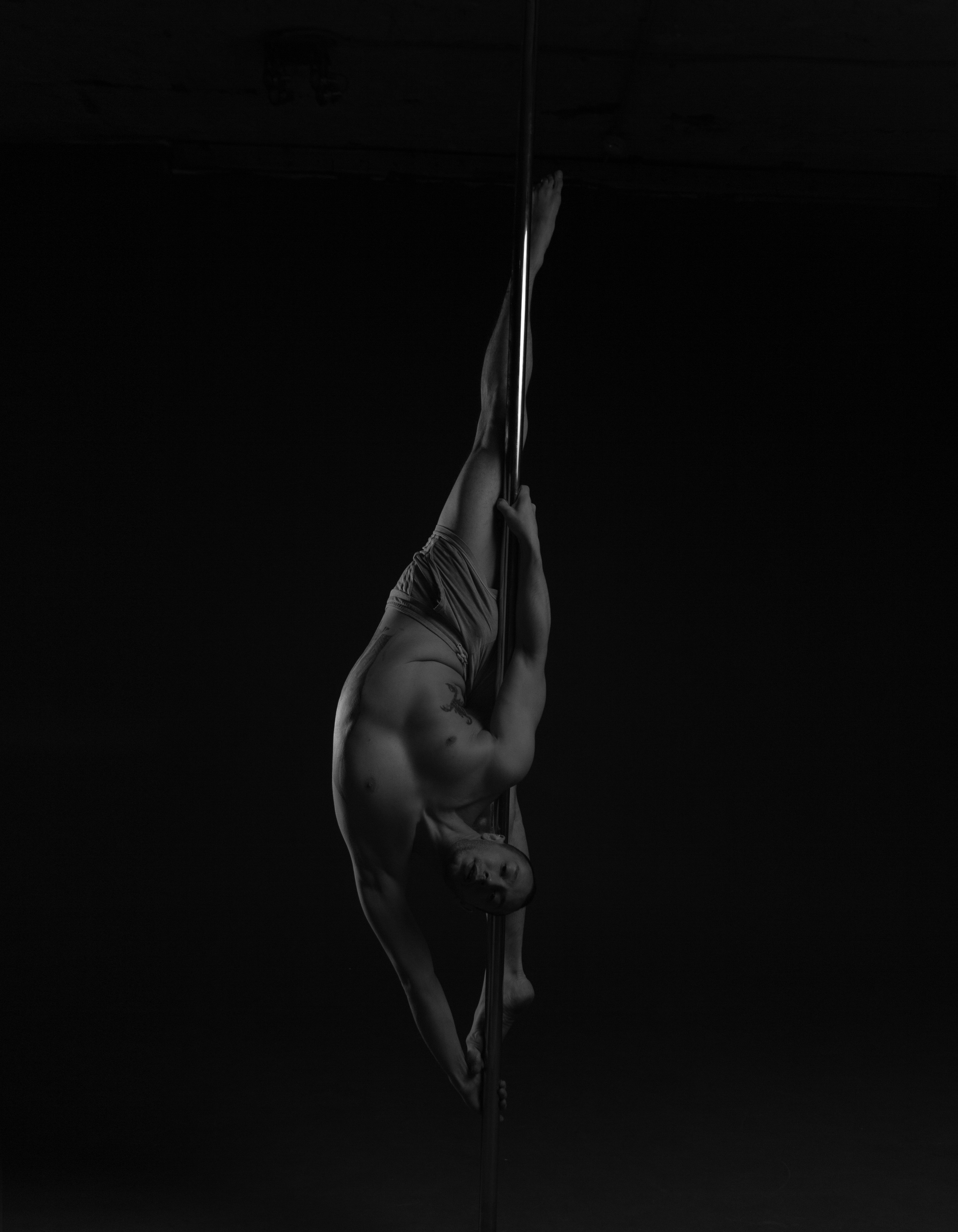 Pole dance (Минимализм). Фотограф Диана Лысанова