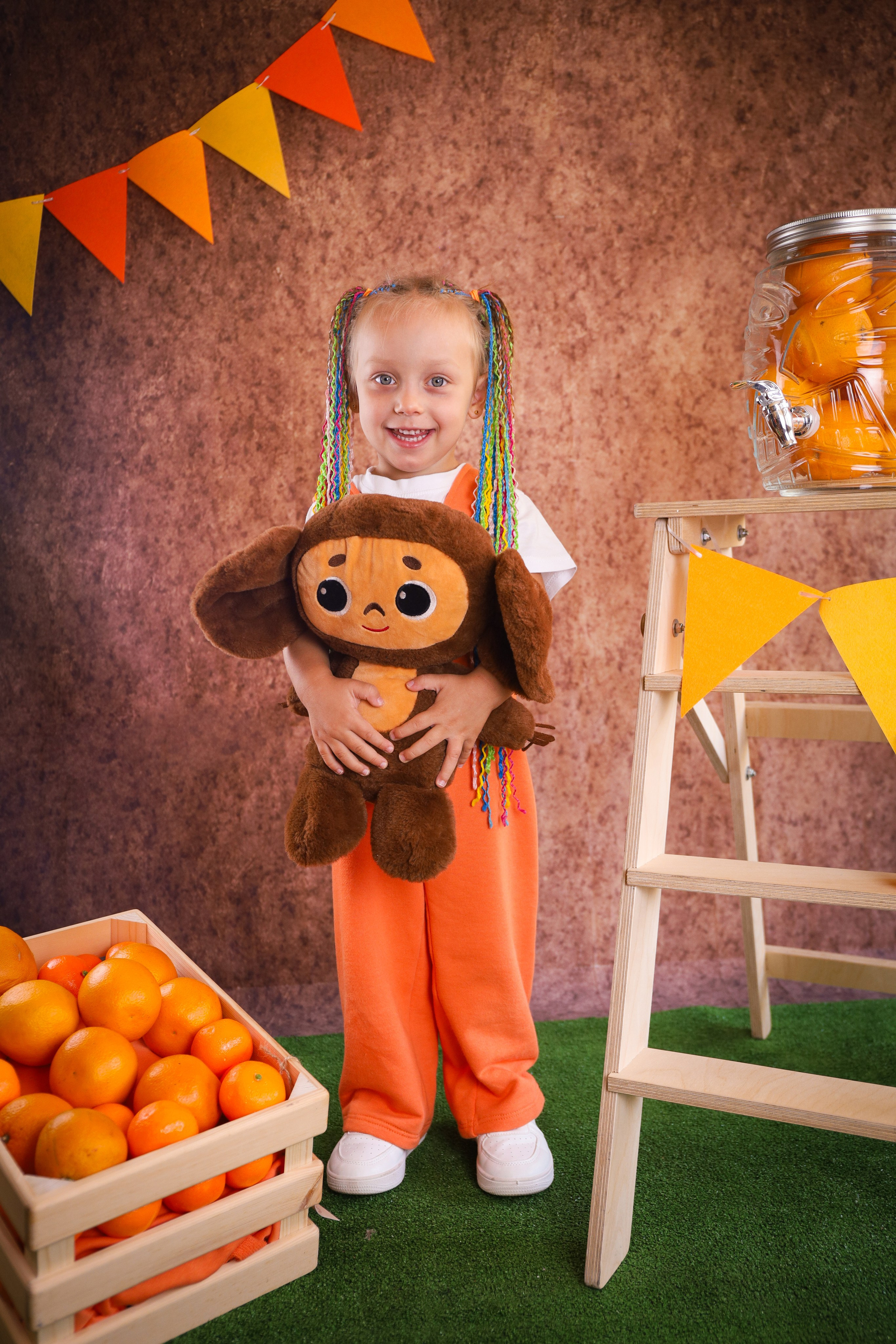 Оранжевое настроение. Выпускные альбомы в Таганроге и Ростовской Области