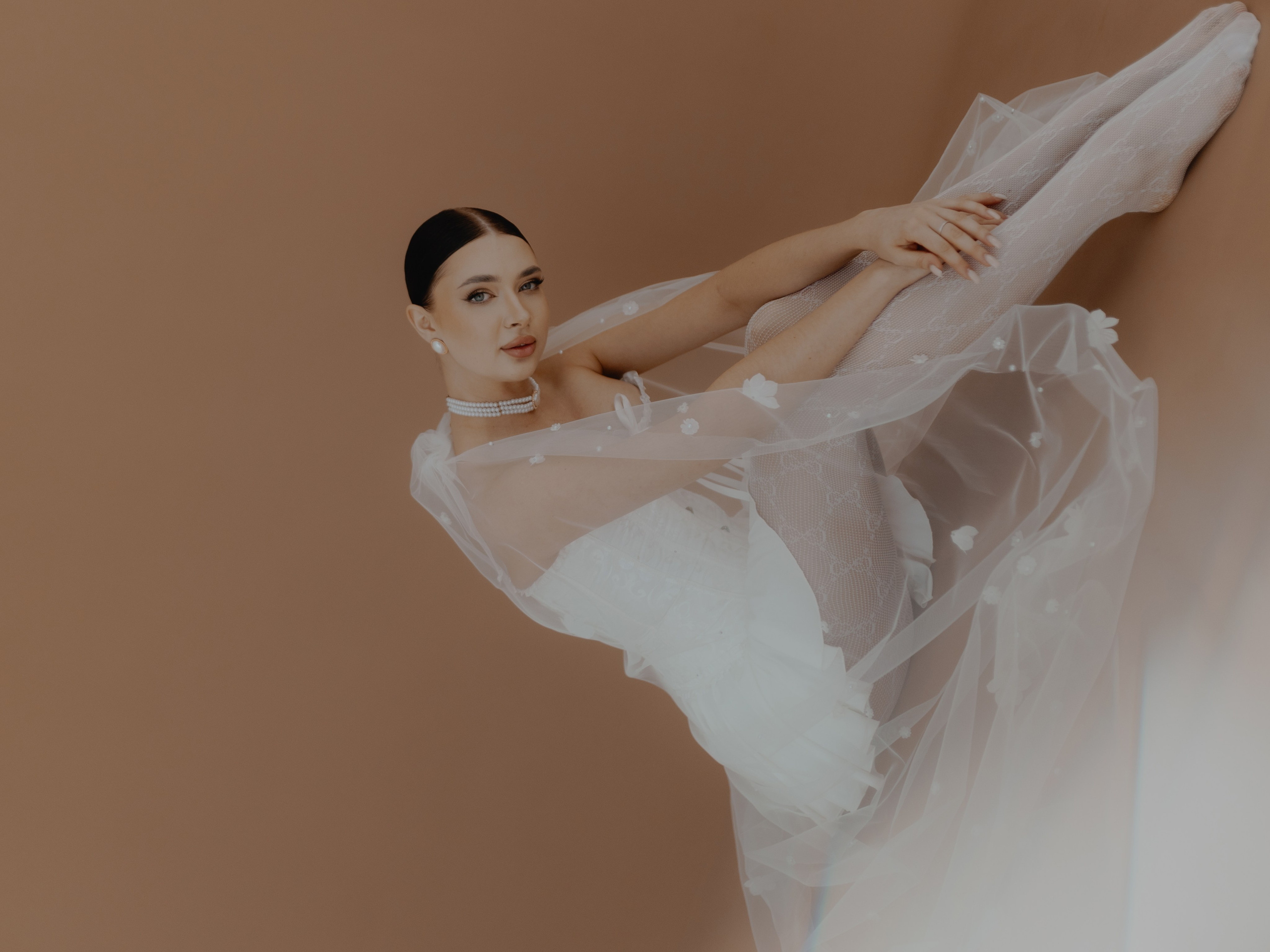 Мария в ArtModa (вариант утра невесты). Свадебные фотографы в Гомеле и Минске Сергей и Анастасия Фещенок