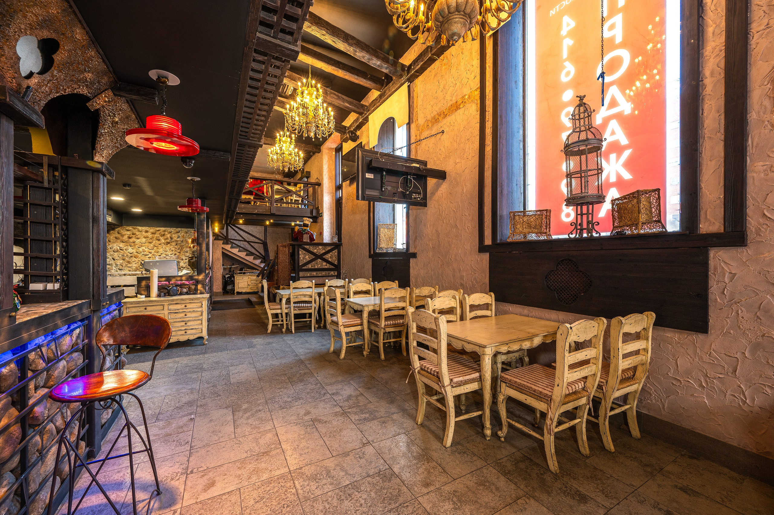 Ресторан на продажу. Интерьерный фотограф. Фото- видеосъемка недвижимости Санкт-Петербург