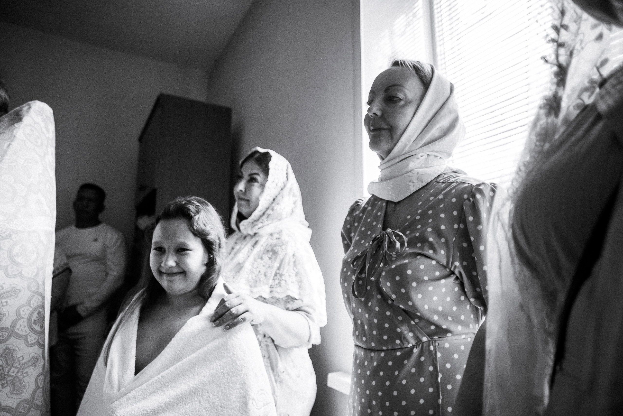 Крещение Даши и Алены. Семейный документальный фотограф в Волгограде Мариэта Додина