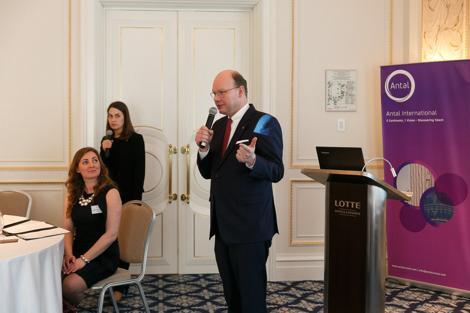 Бизнес-завтрак в «Lotte». Рабочая сторона — бизнес портрет и репортаж в Санкт-Петербурге