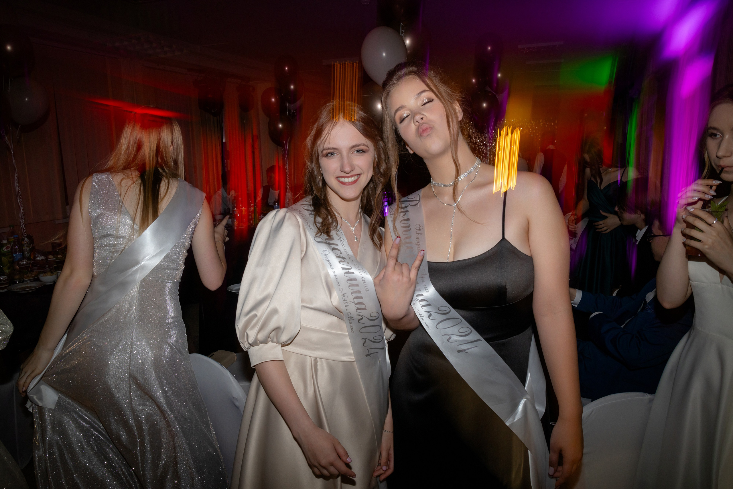 Школьный выпускной 2024 год в Соколе (Минск). Свадебный фотограф в Минске/Беларуси Сергей Спиридонов