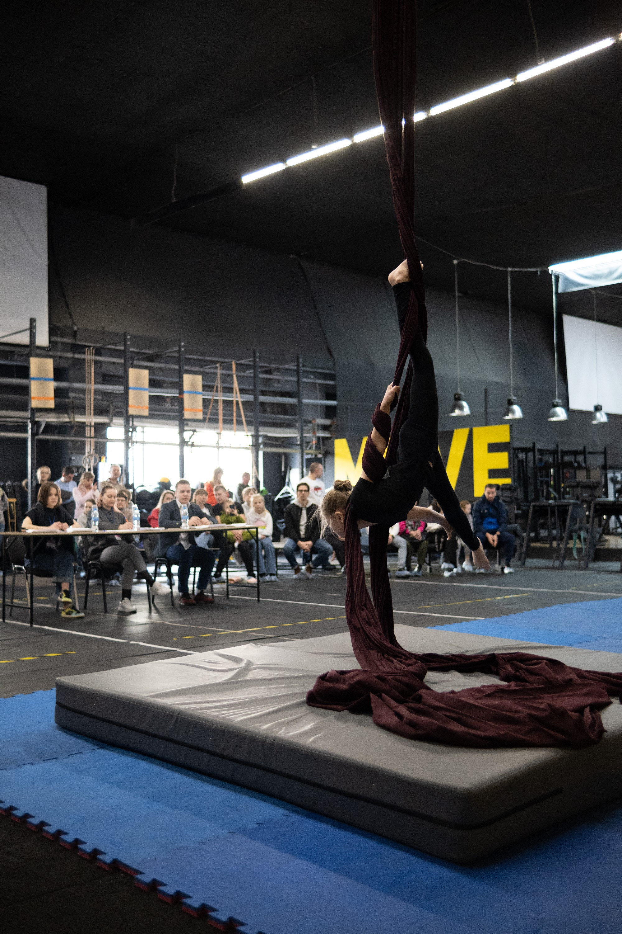 Внутриклубные соревнования по воздушной гимнастике 02.04.23