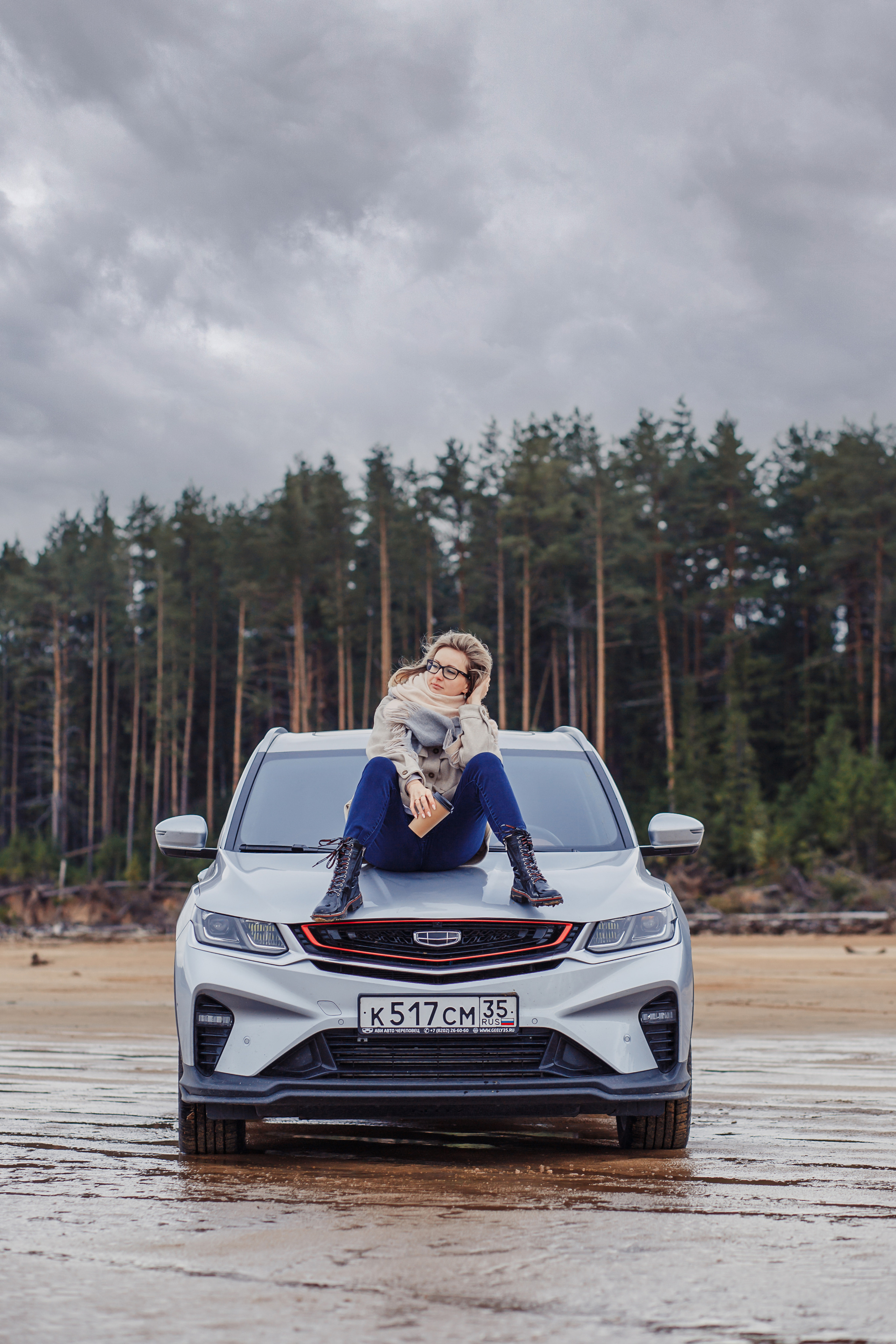 Девушка на машине, фотограф Катерина Сысуева, rina_sphoto, фотограф в Москве, женский фотограф в Москве, rina_sphoto, фотограф Катерина Сысуева, Рина Сысуева,  женский фотограф Москва,  профессиональный фотограф москва, бизнес портрет,свадебное фото, семейный фотосессия