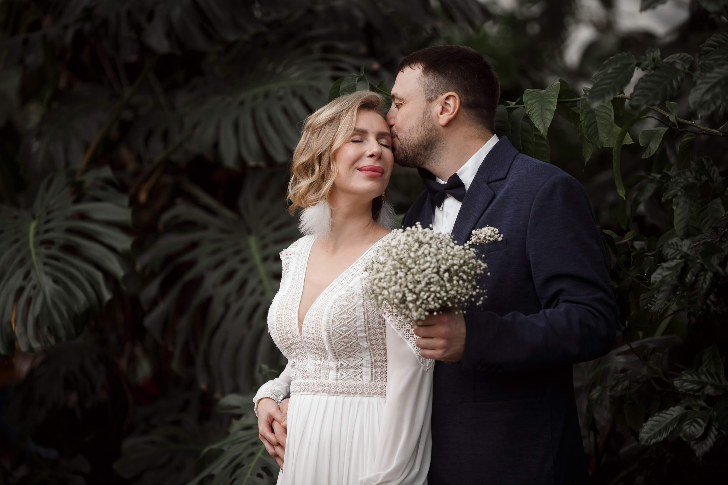 Свадьба в ЗАГСе Калининского района. Свадебный фотограф Игорь Брундасов 8PHOTO на свадьбу венчание загс СПб