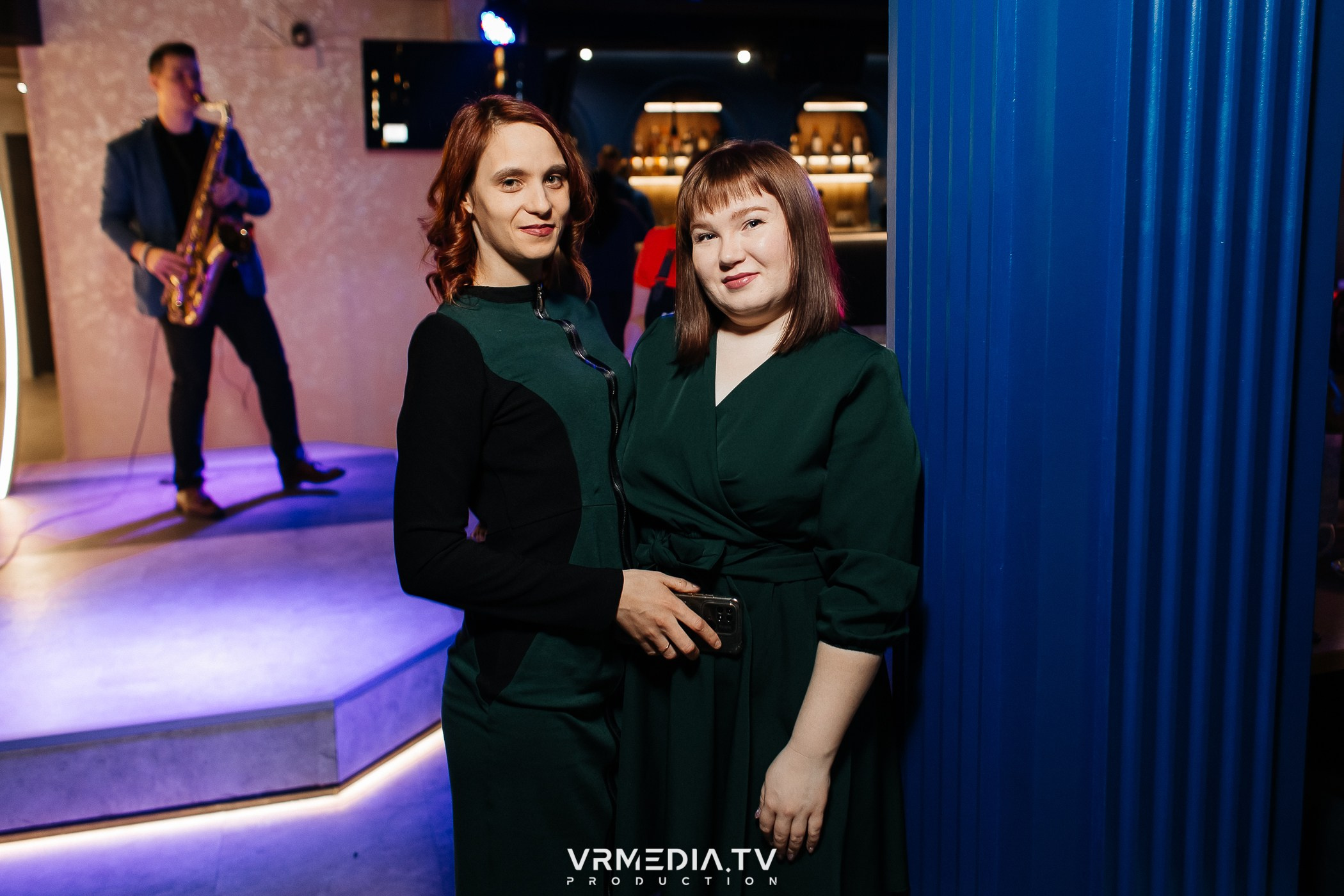 8 марта в караоке-ресторане «Голос»