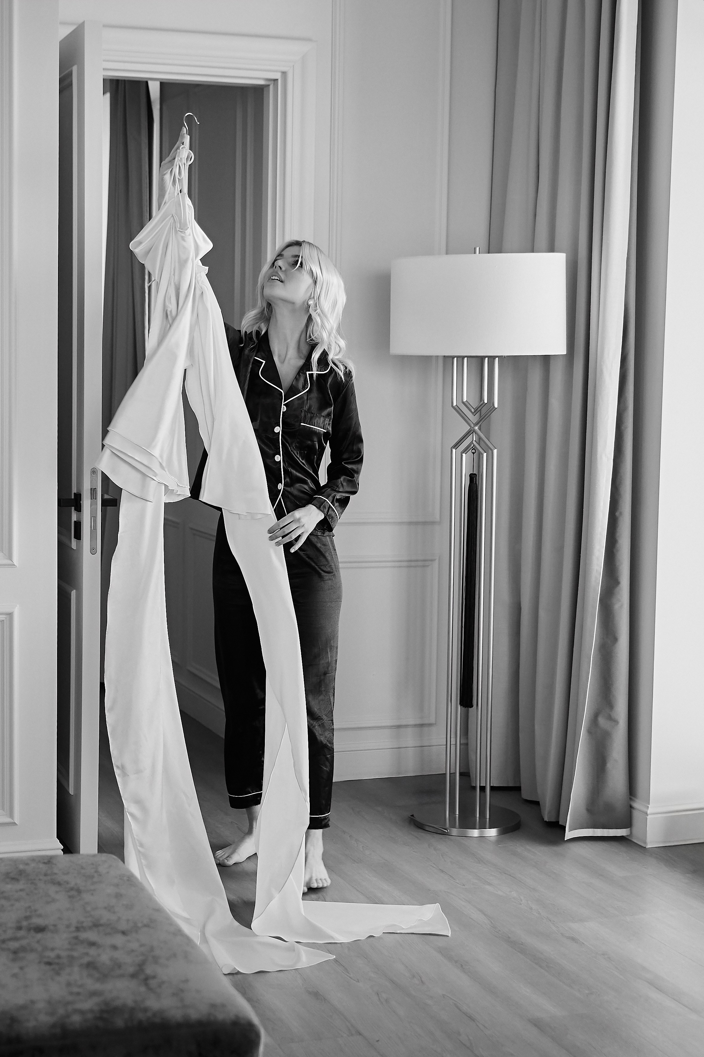 Виктория и Денис. Сборы в отеле «Marriott Imperial Plaza». Свадебный фотограф в Москве и Подмосковье