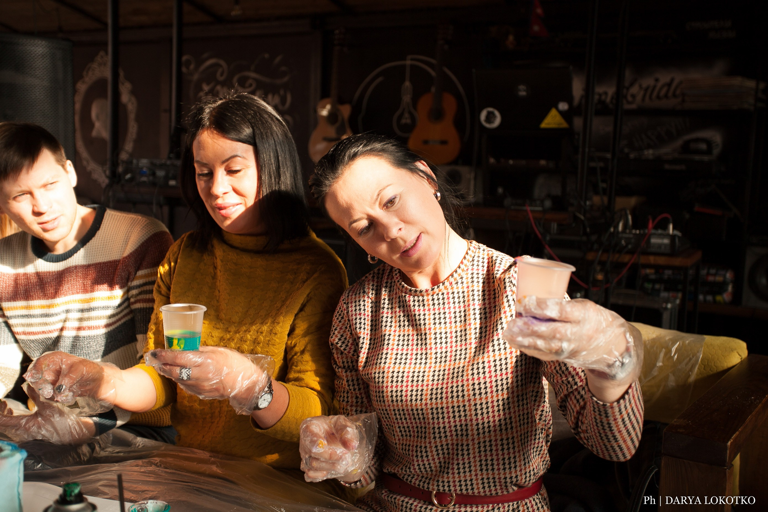 Мастер класс Fluid Art. Фотограф Дарья Локотко в Красноярске