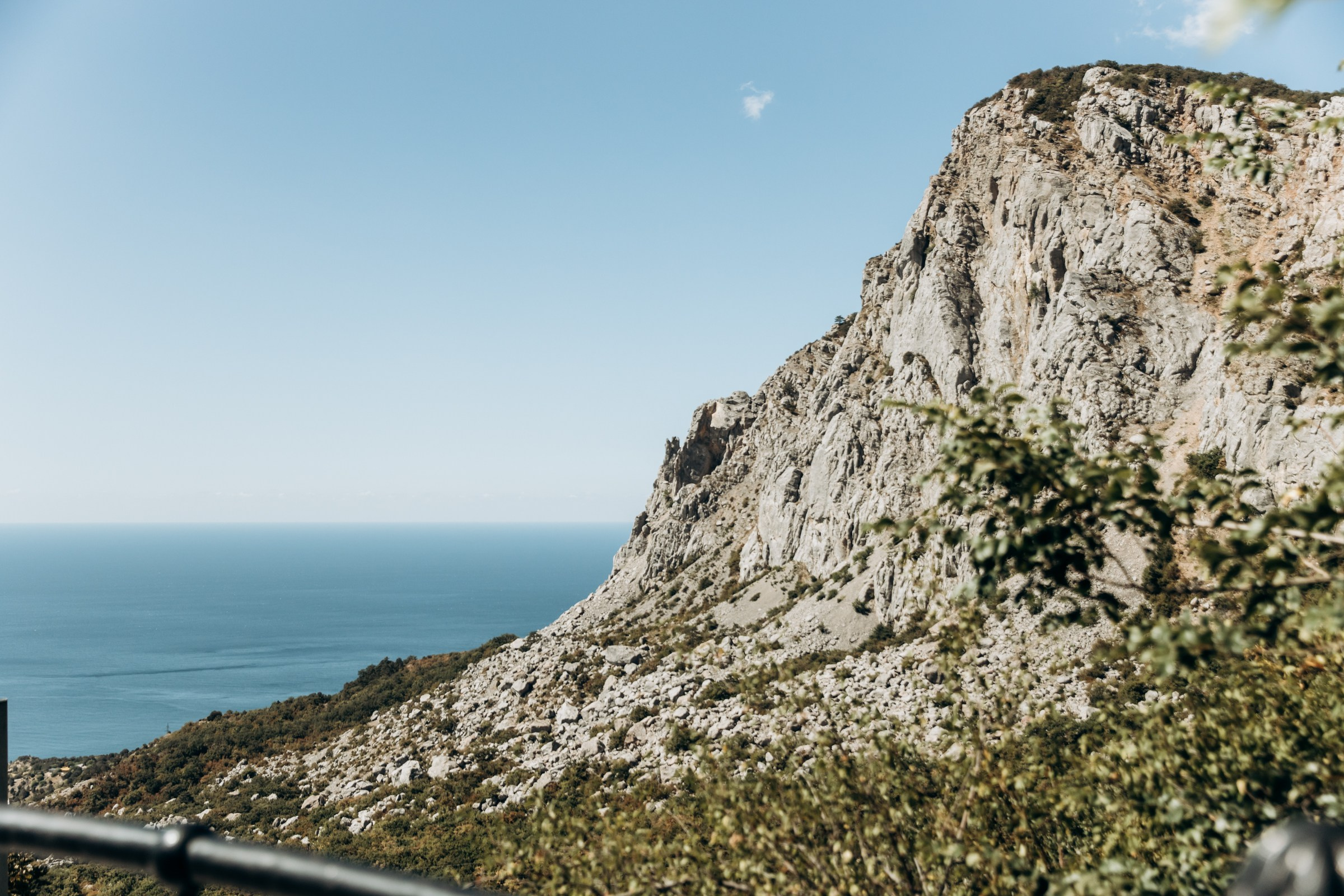 Крестины Мирона. Форосская церковь. Фотограф в Крыму — Федор зайцев. Свадебная, семейная и портретная съёмка. Фотографии для контента, для бизнеса. Корпоративная съёмка